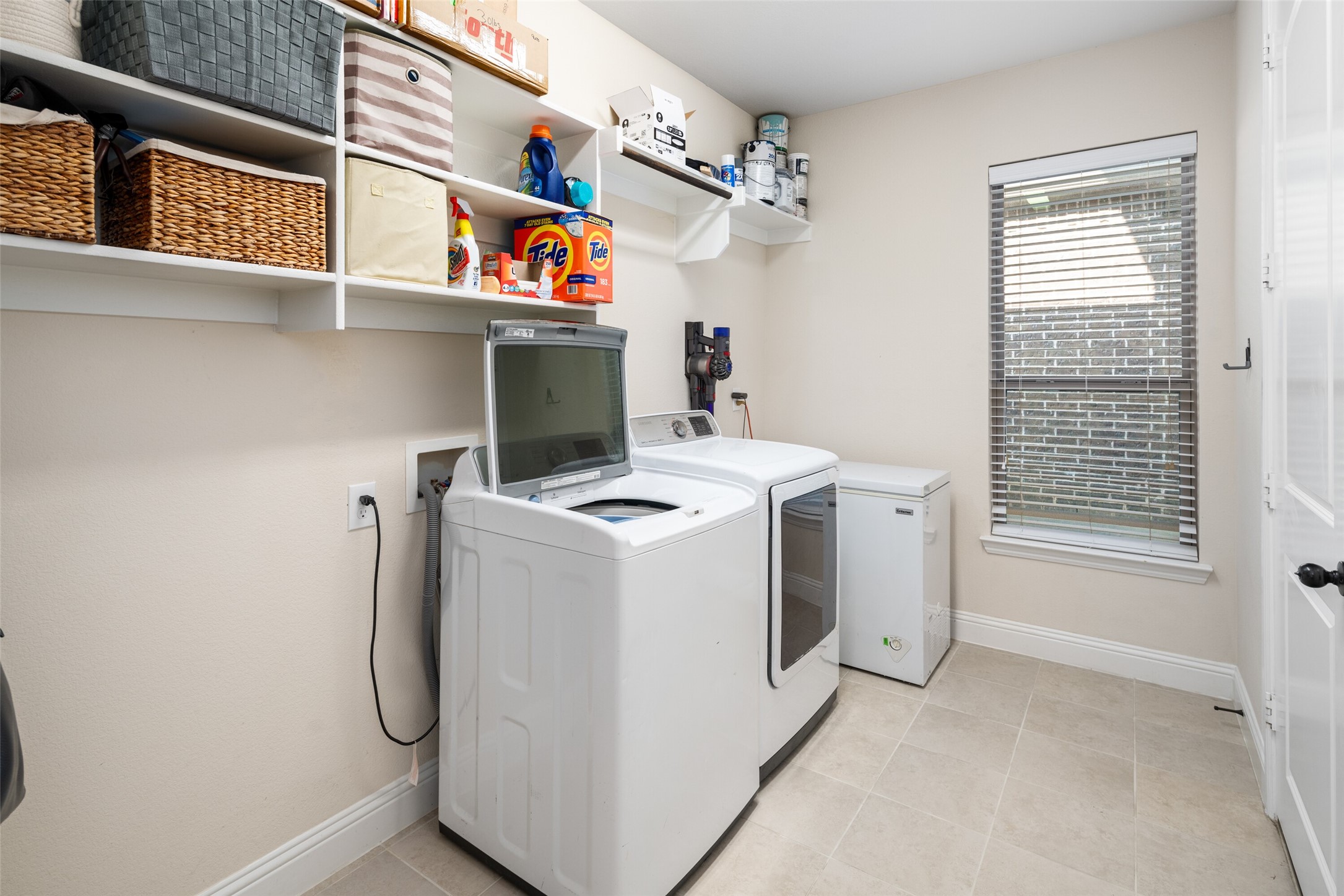 216 Village Creek Drive