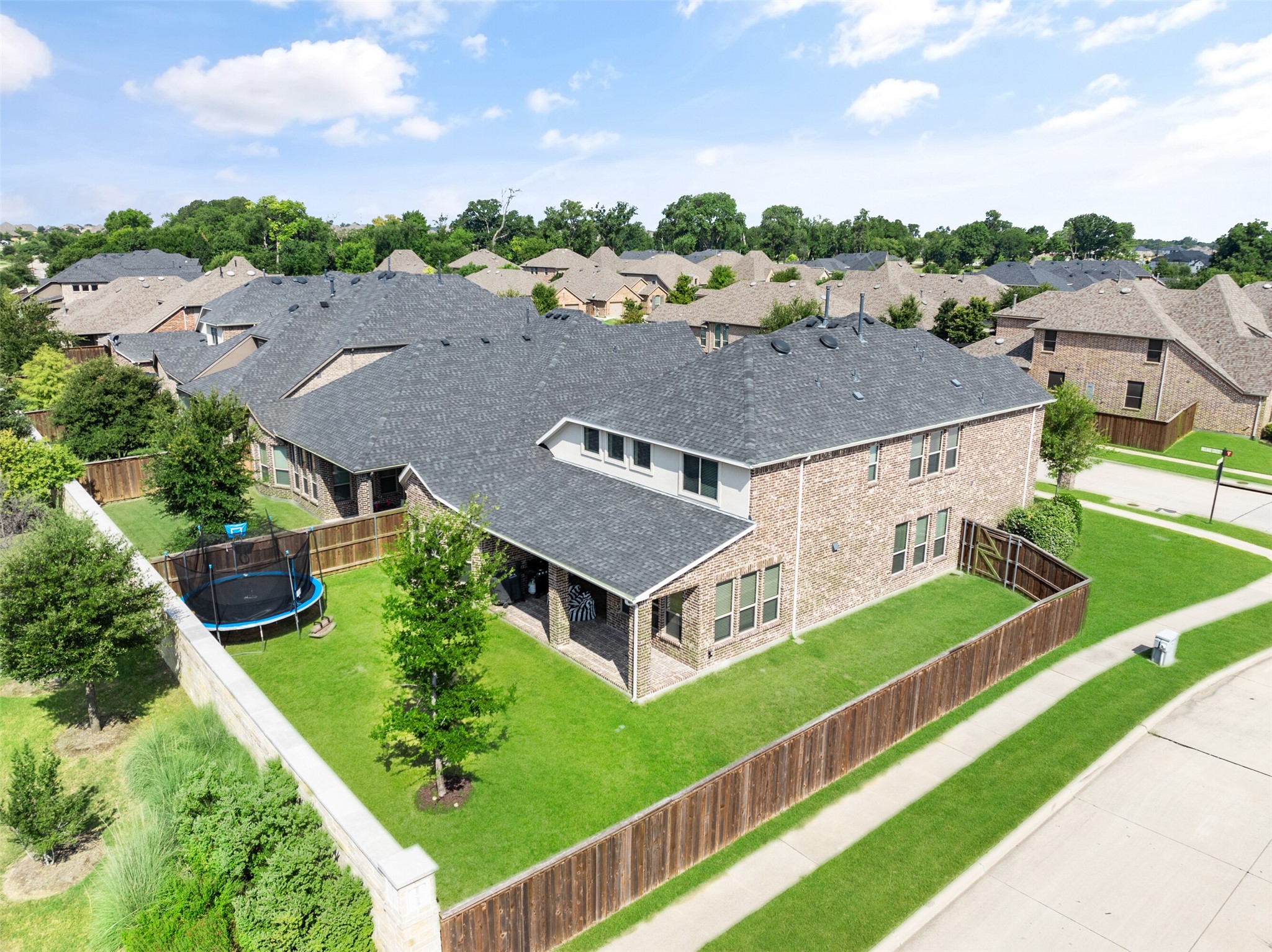 216 Village Creek Drive