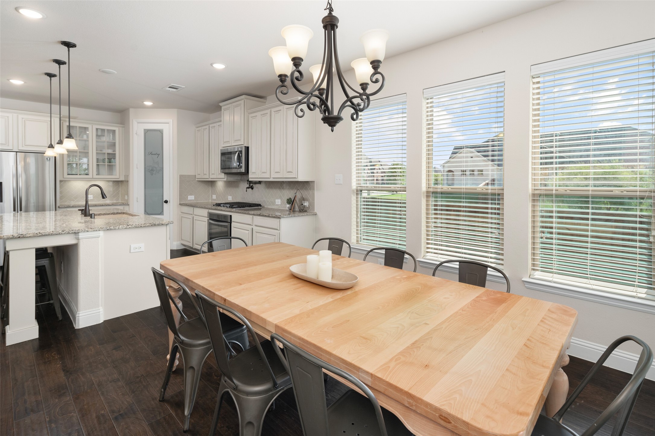 216 Village Creek Drive