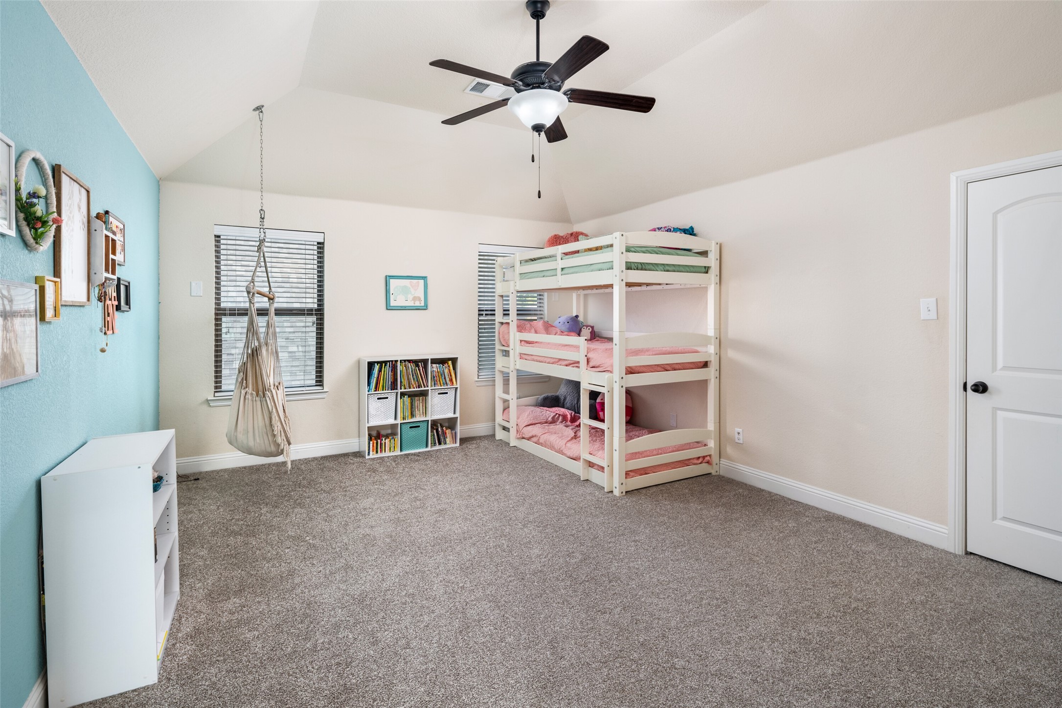 216 Village Creek Drive