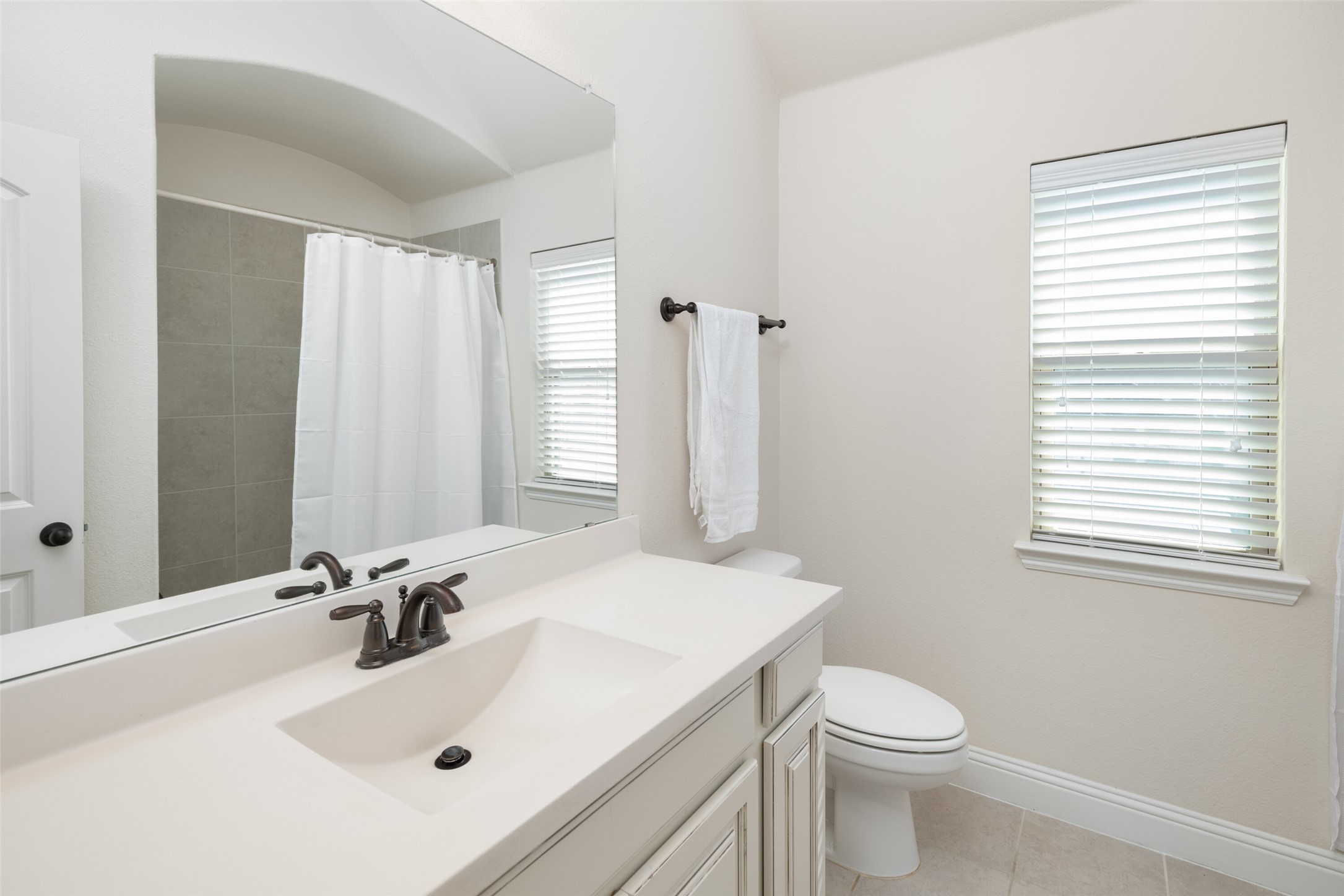 216 Village Creek Drive