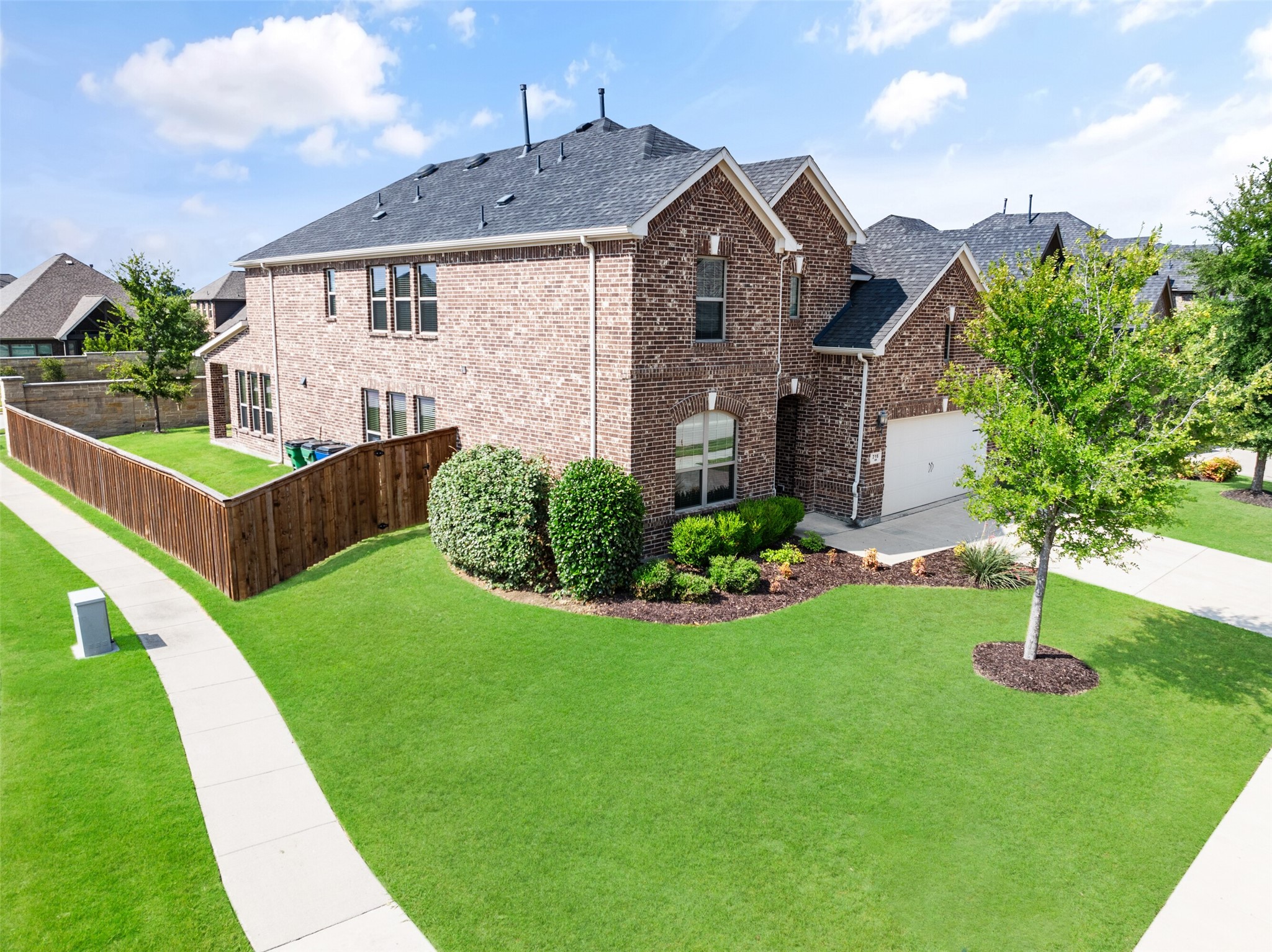 216 Village Creek Drive