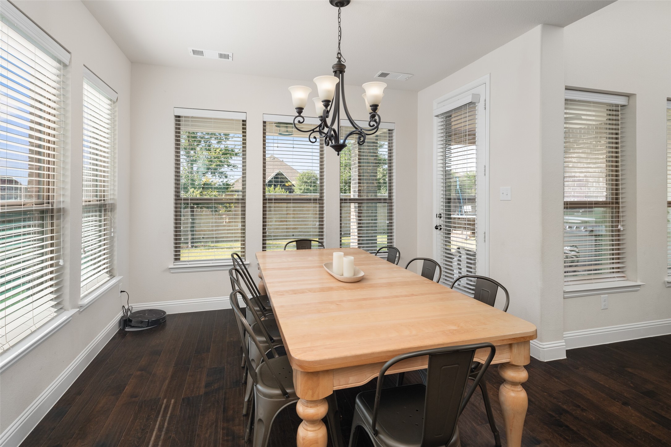 216 Village Creek Drive