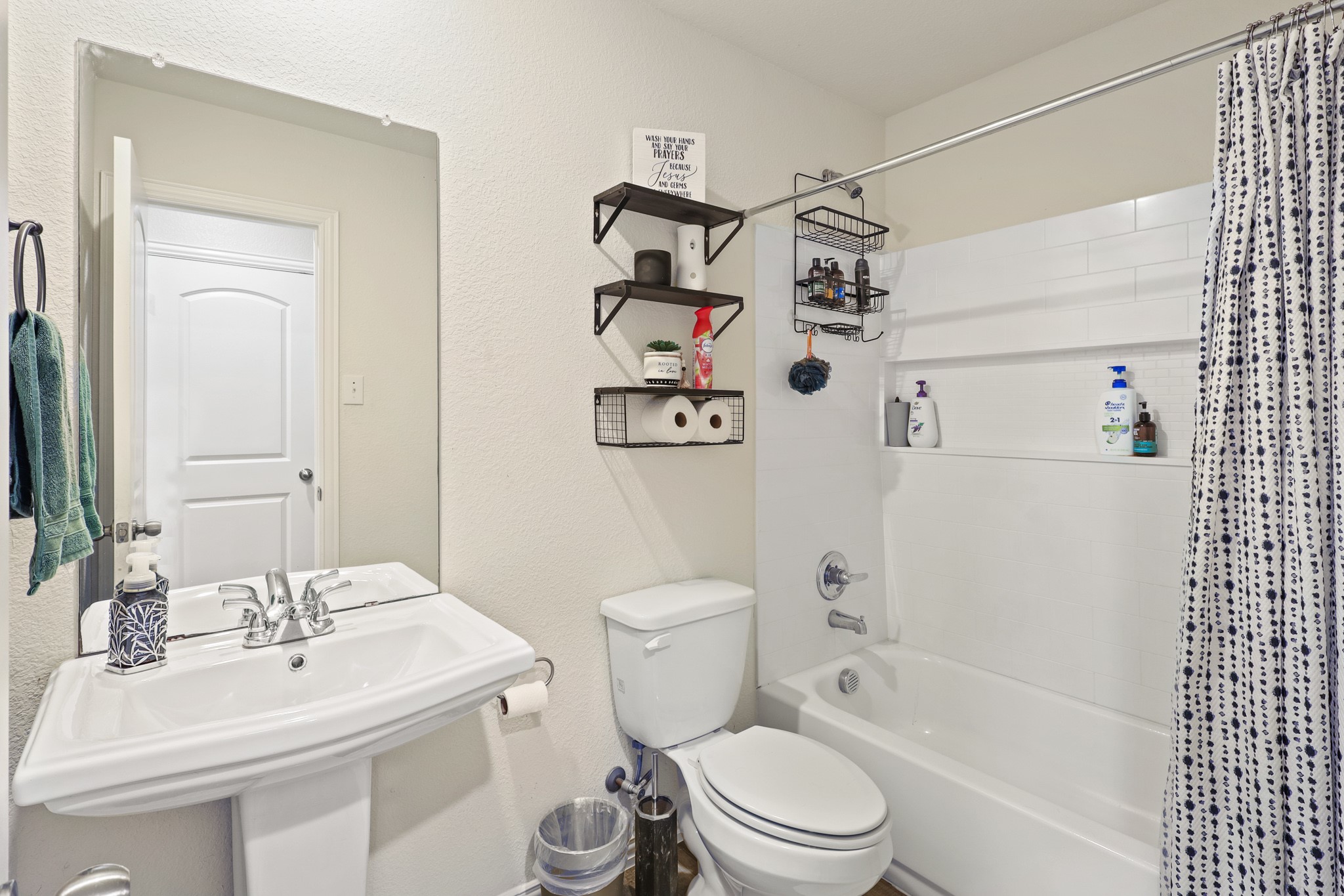 5804 Montague Street