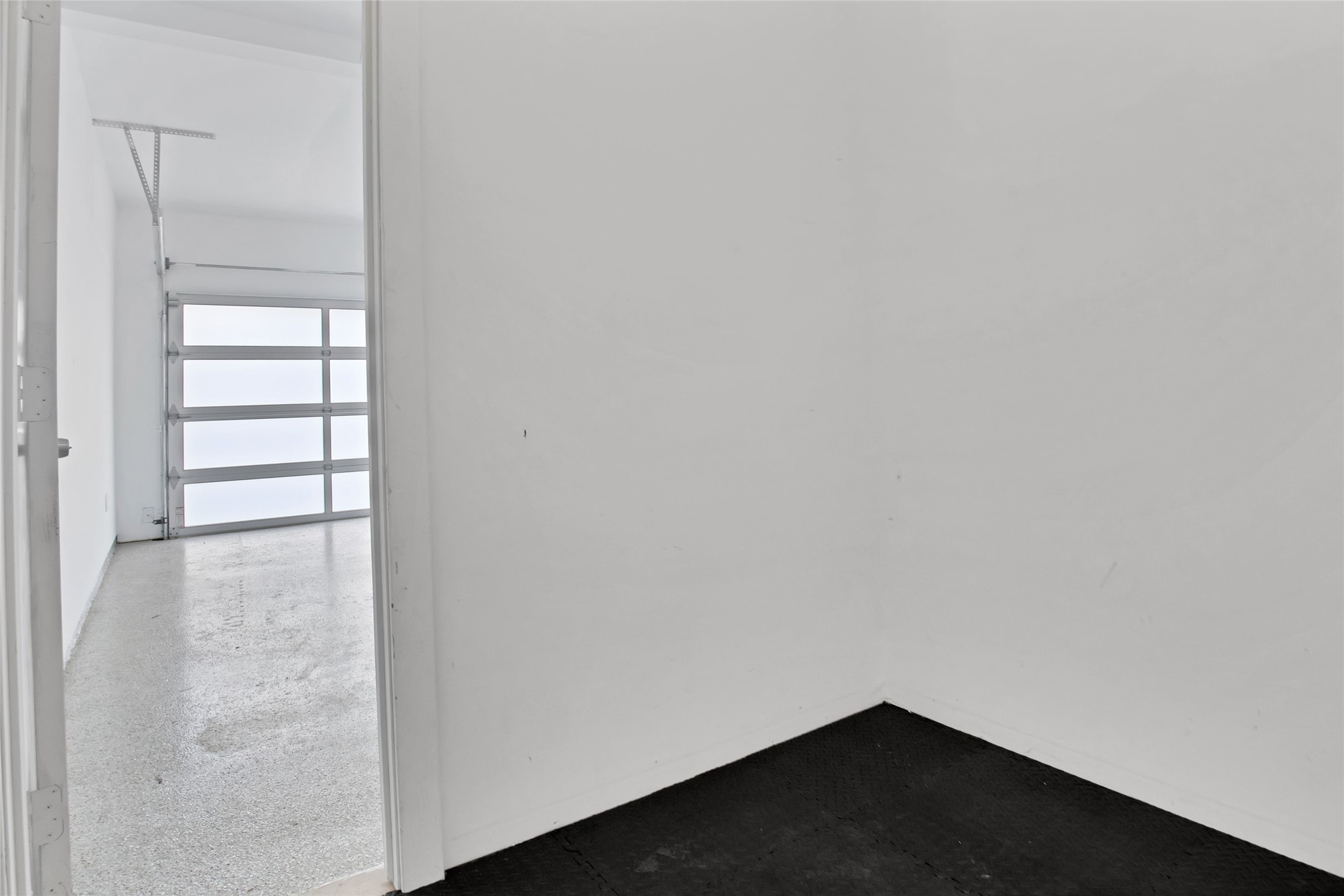 4311 Roseland Avenue