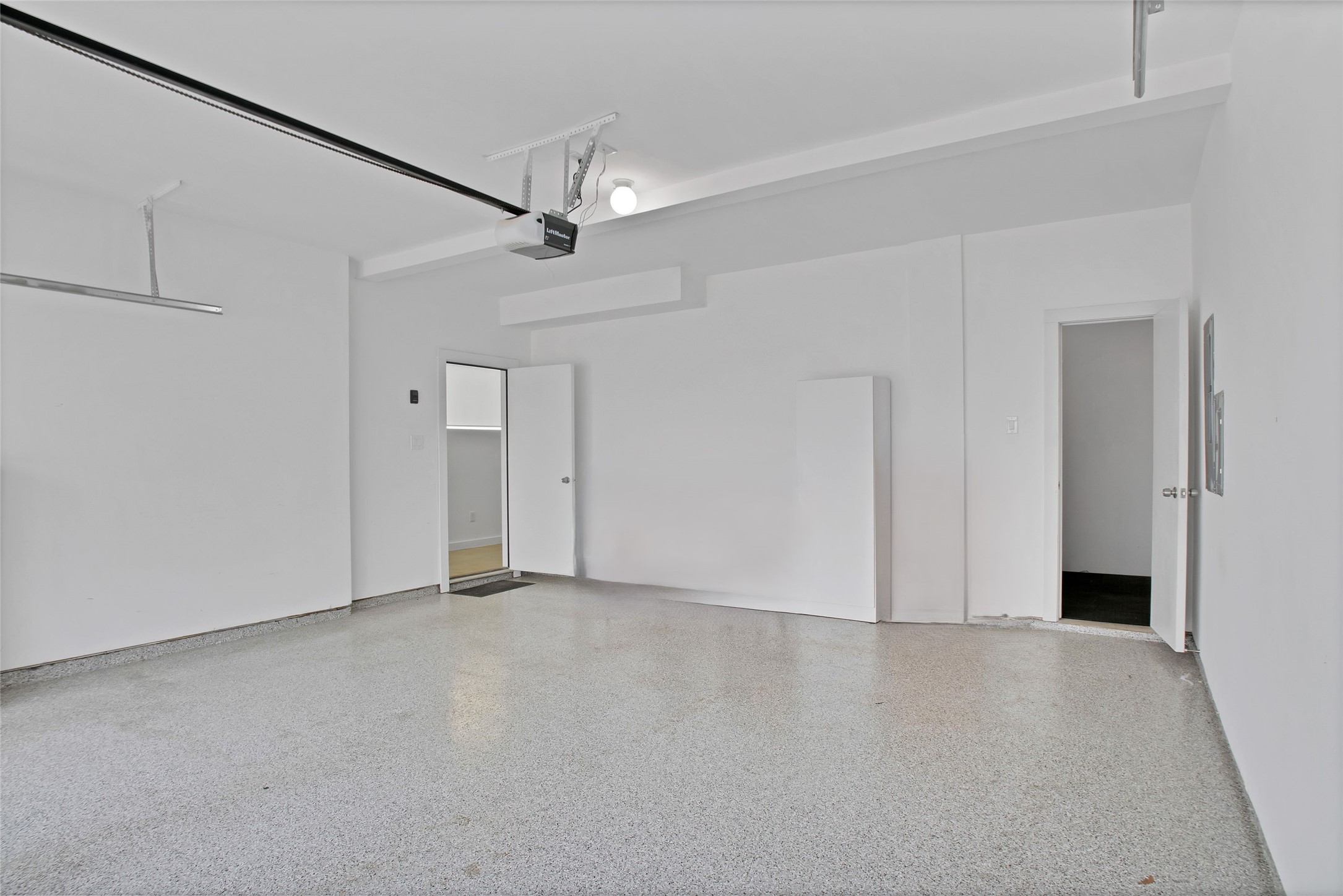 4311 Roseland Avenue