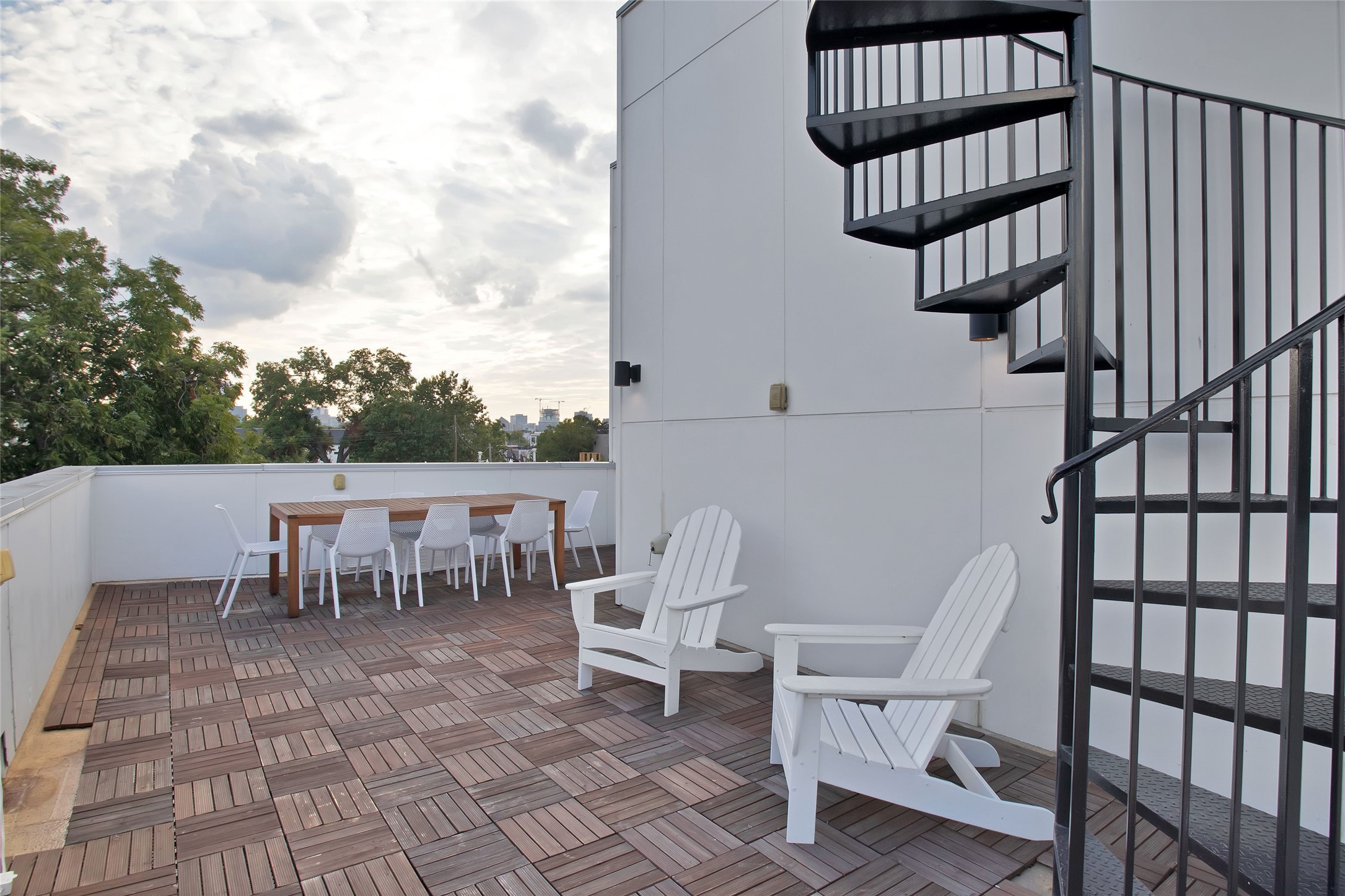 4311 Roseland Avenue