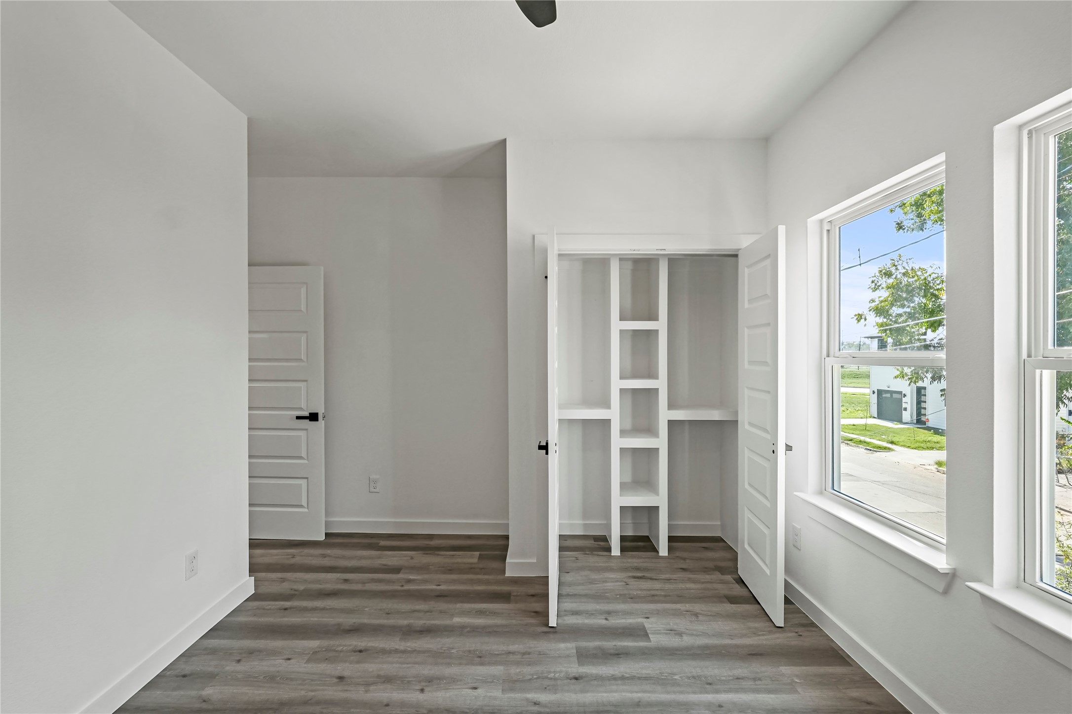 2222 Bethurum Avenue