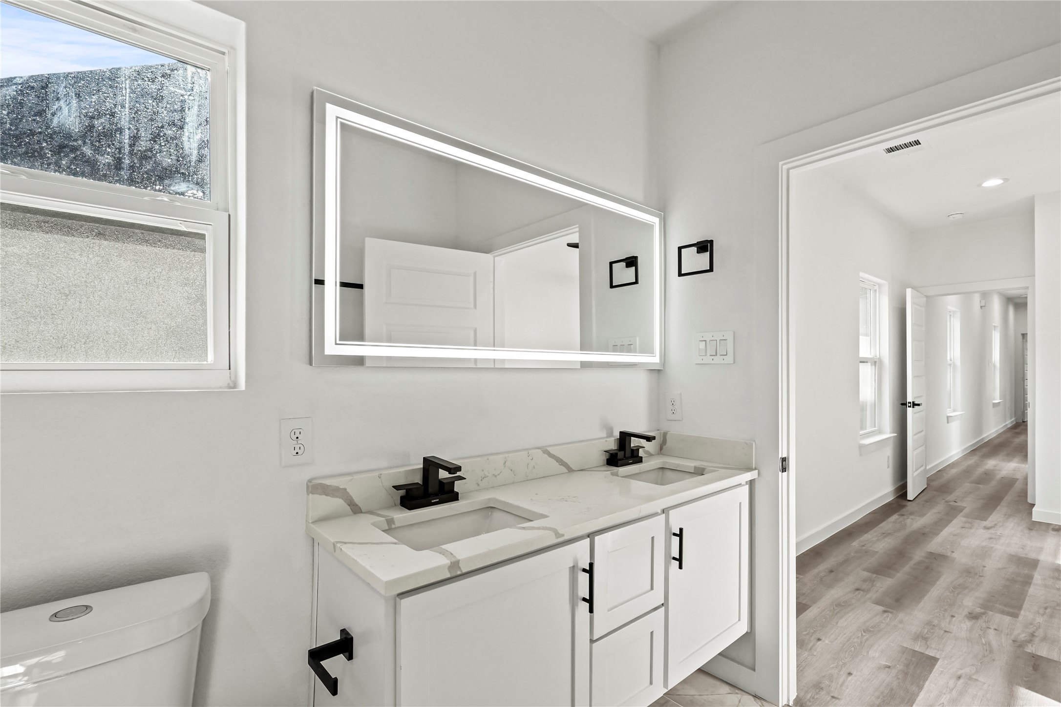 2222 Bethurum Avenue