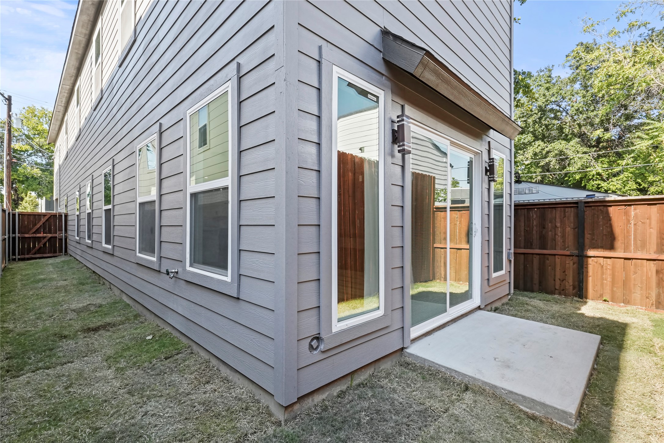 2222 Bethurum Avenue