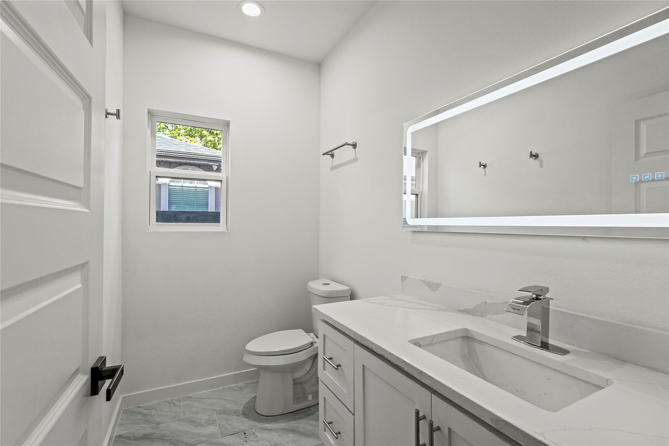 2222 Bethurum Avenue