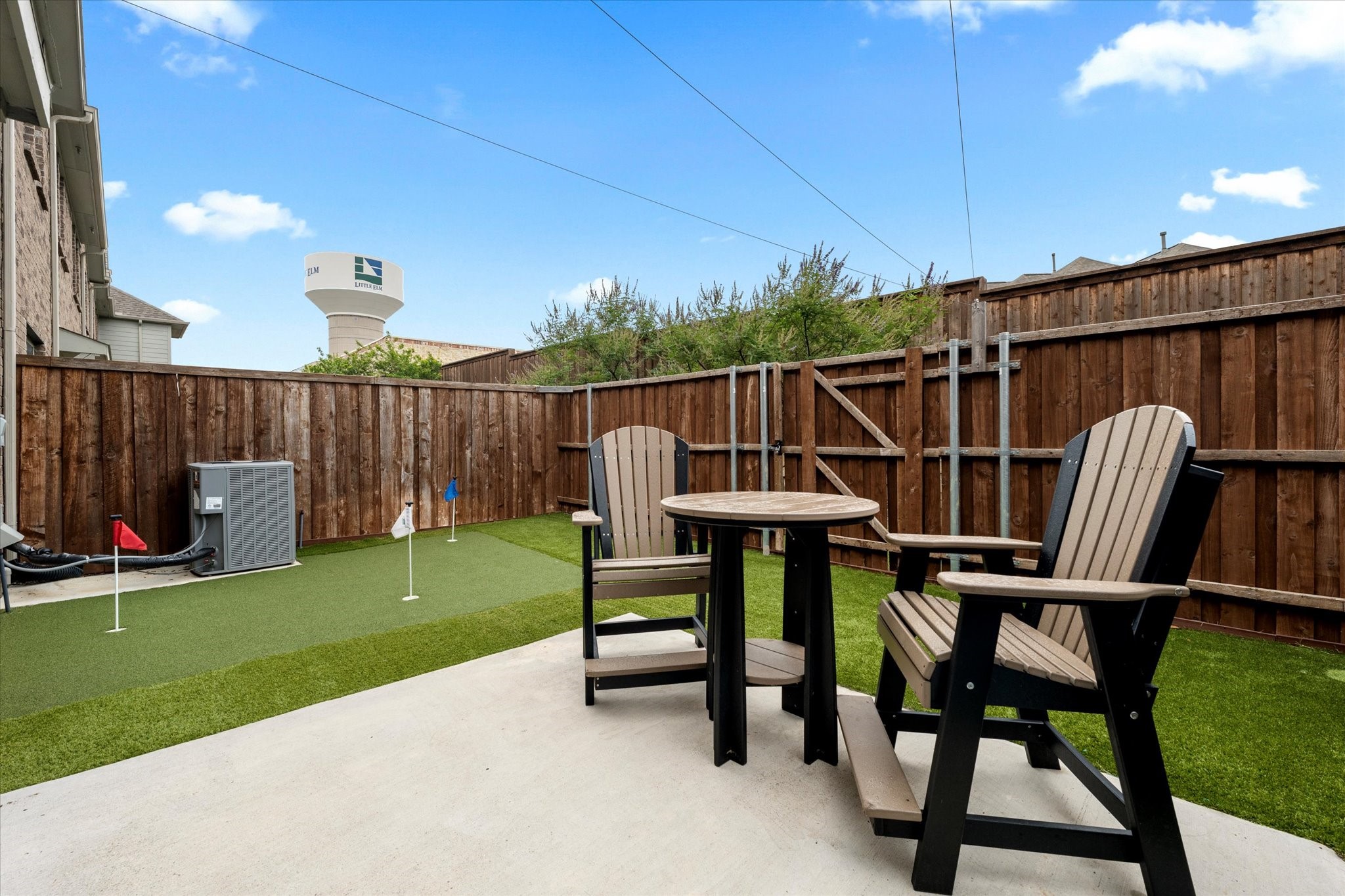 2712 Starburst Drive