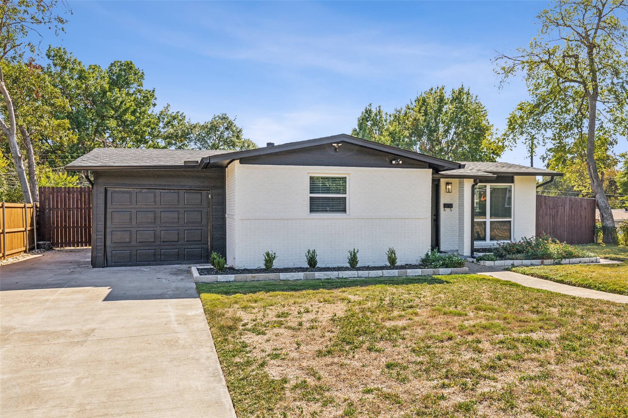 9779 Twin Creek Circle