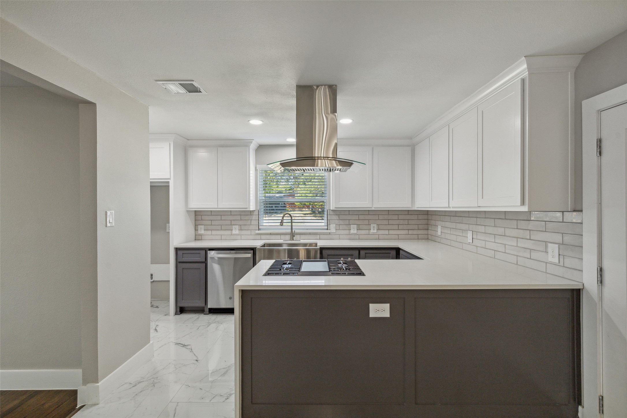 9779 Twin Creek Circle