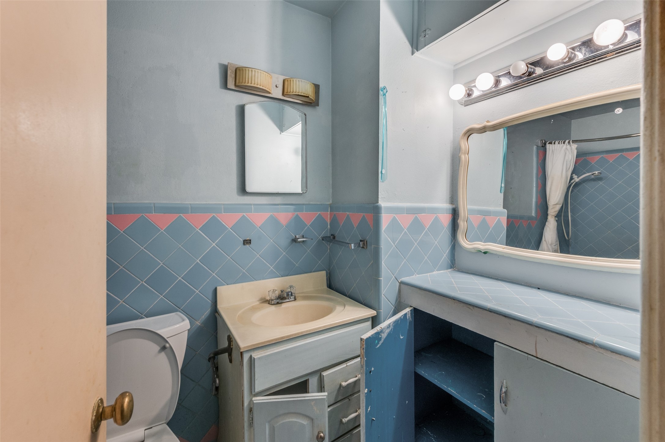 1005 Bonnie Brae Avenue