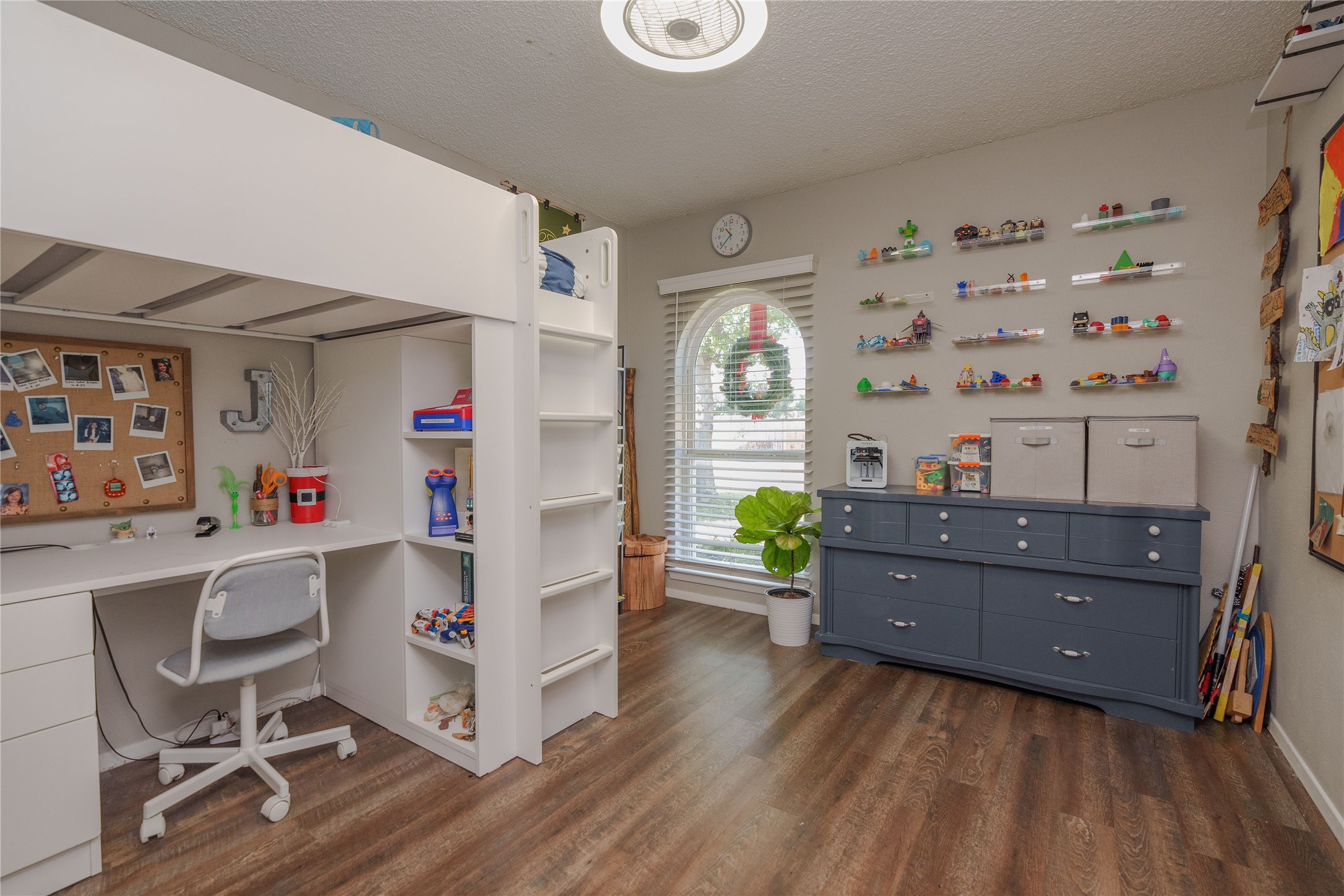 7604 Chasewood Drive