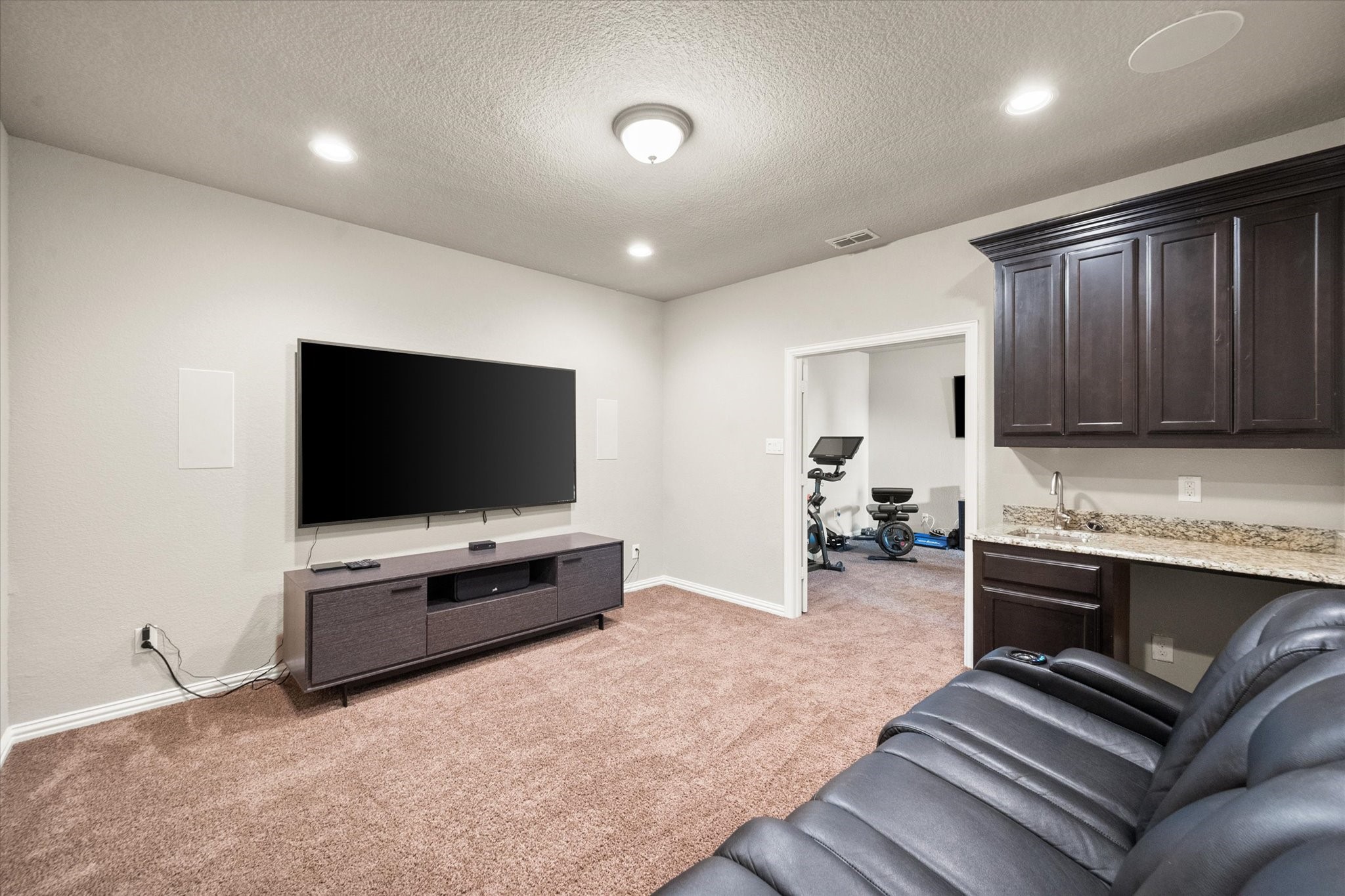 4601 Sunflower Drive