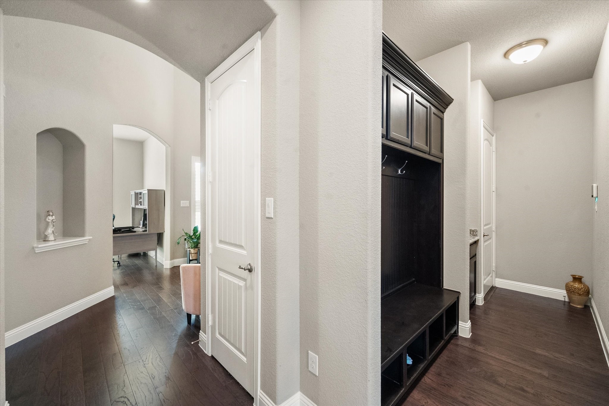 4601 Sunflower Drive