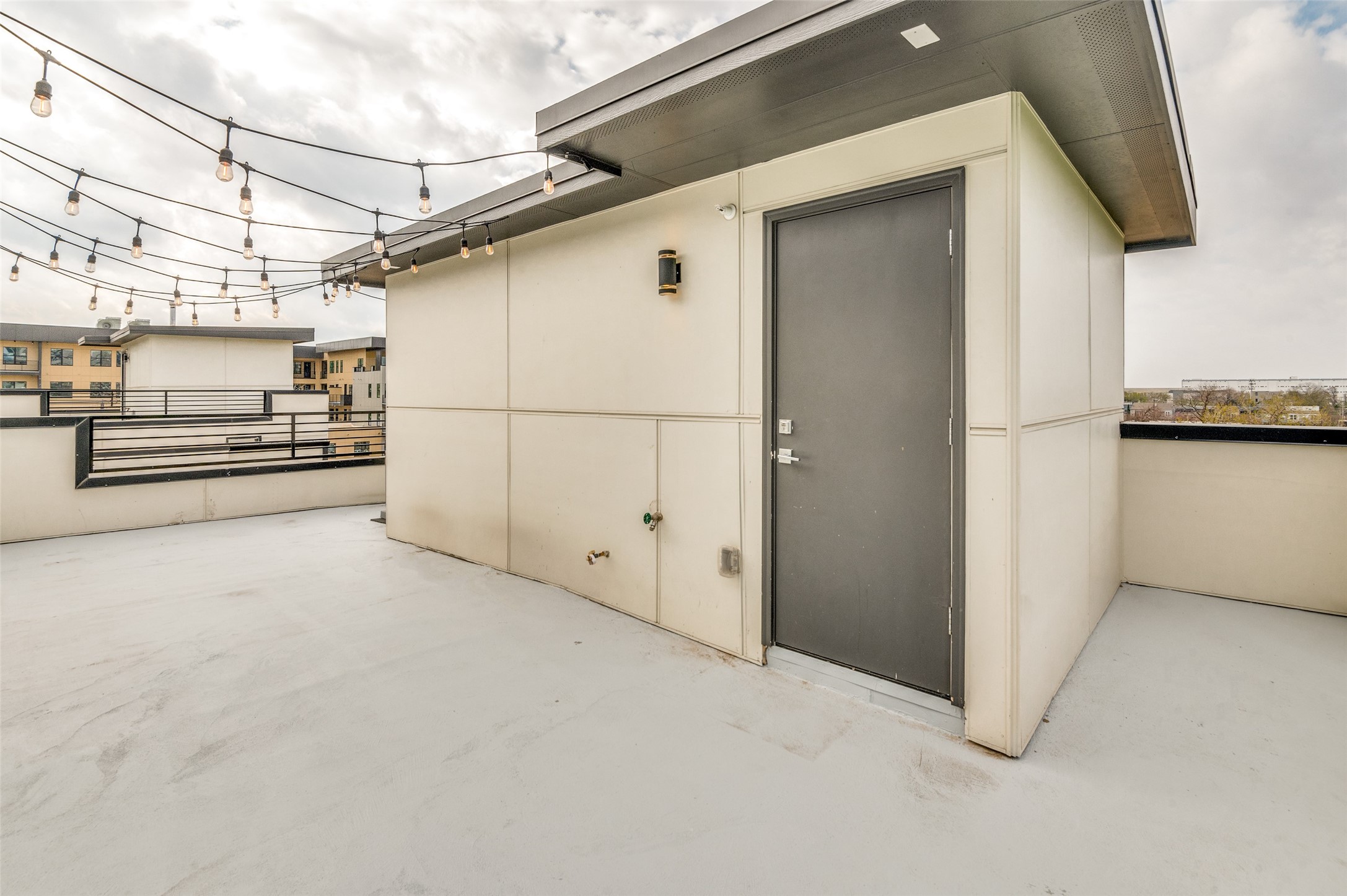 1813 Park Avenue 107