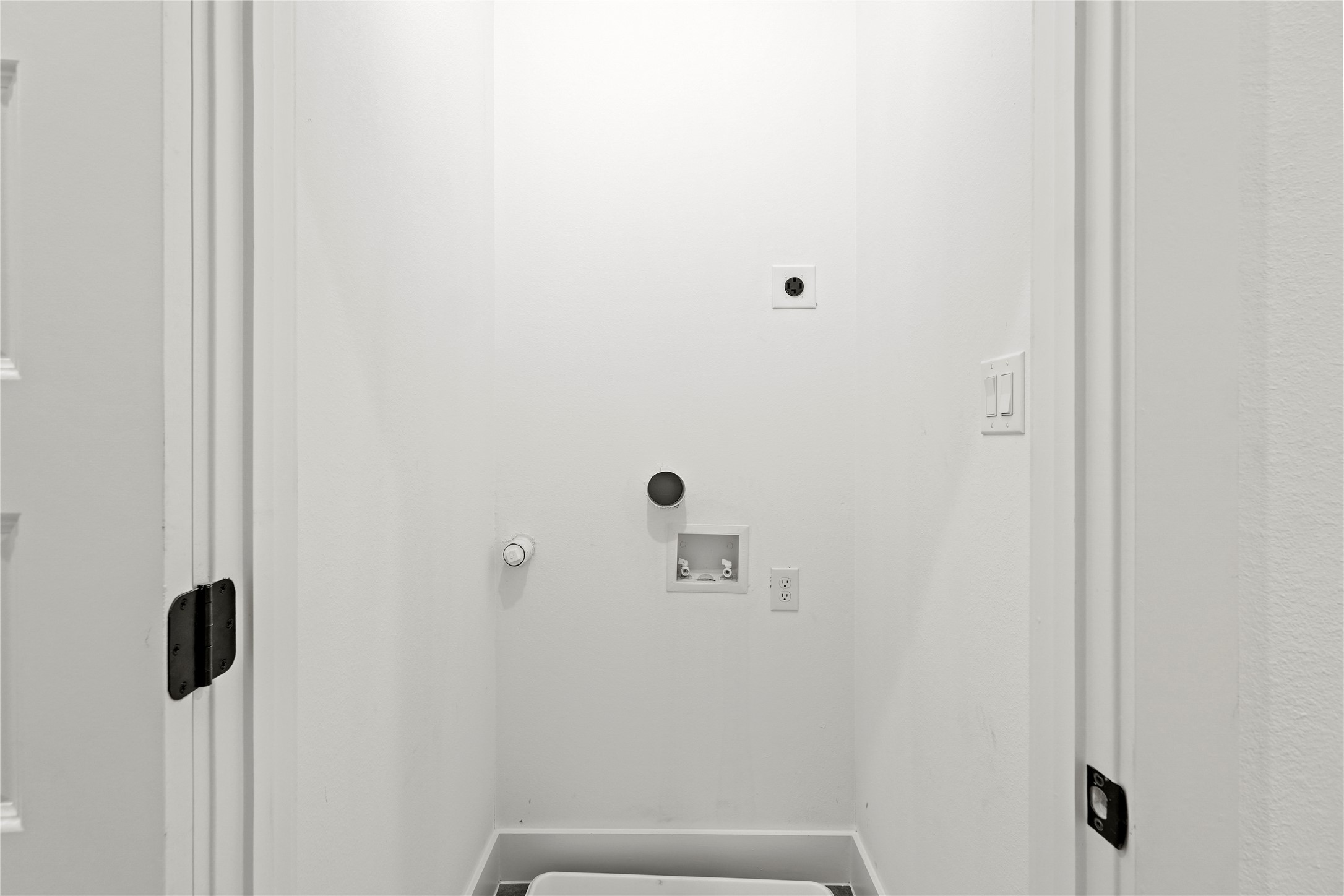 5027 Colonial Avenue