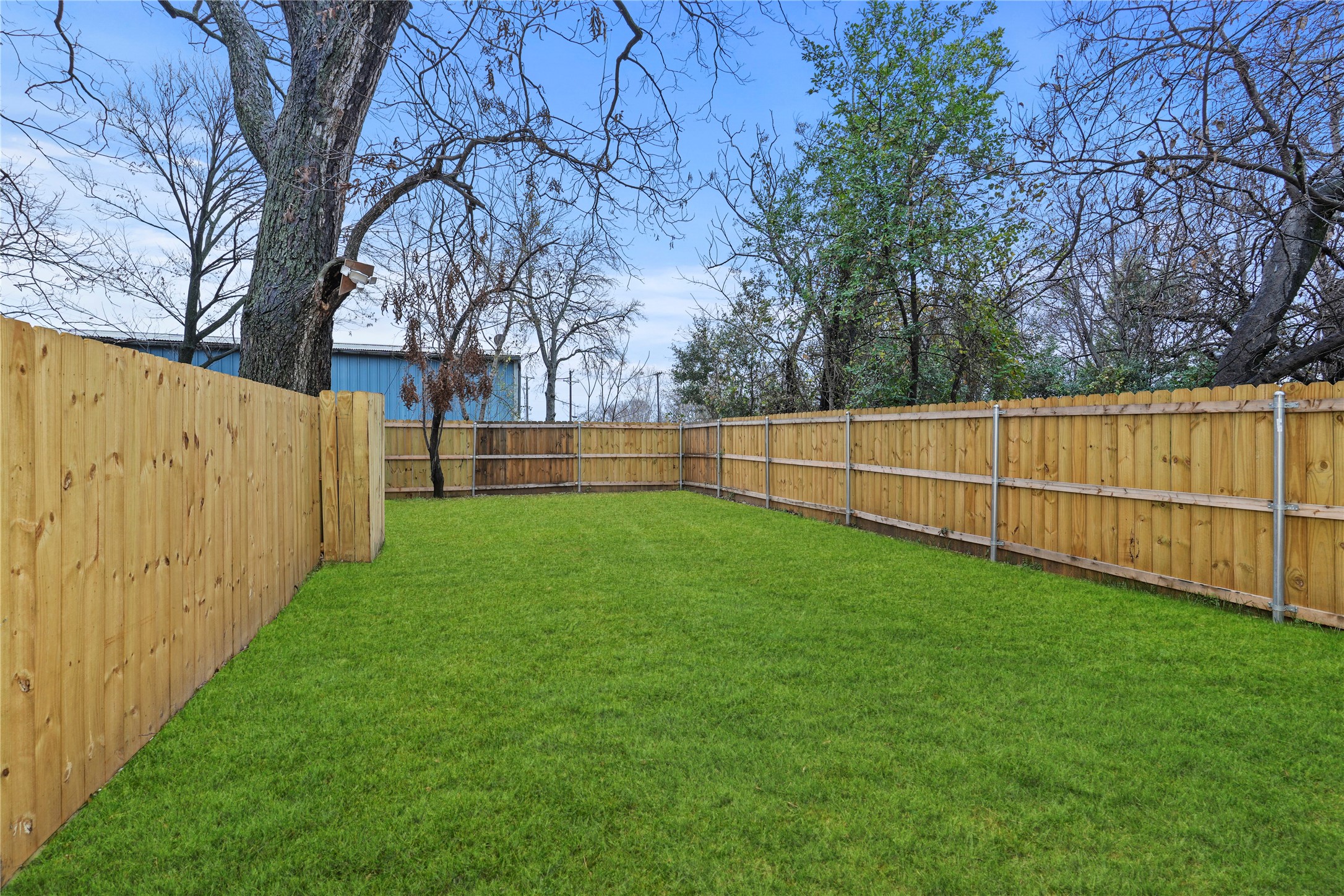 5025 Colonial Avenue