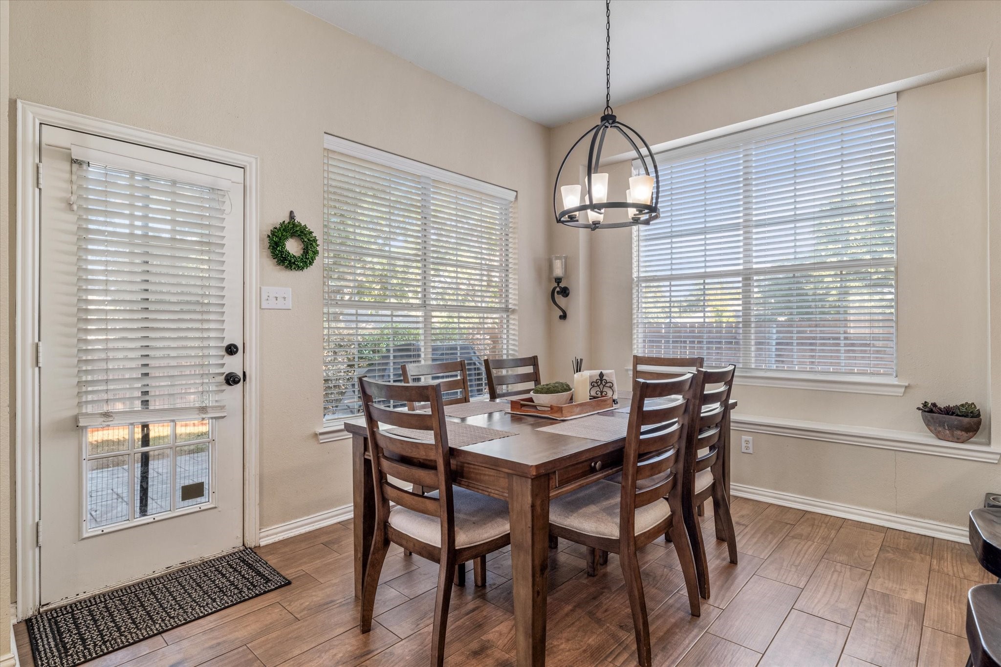 5004 Lake Crest Drive