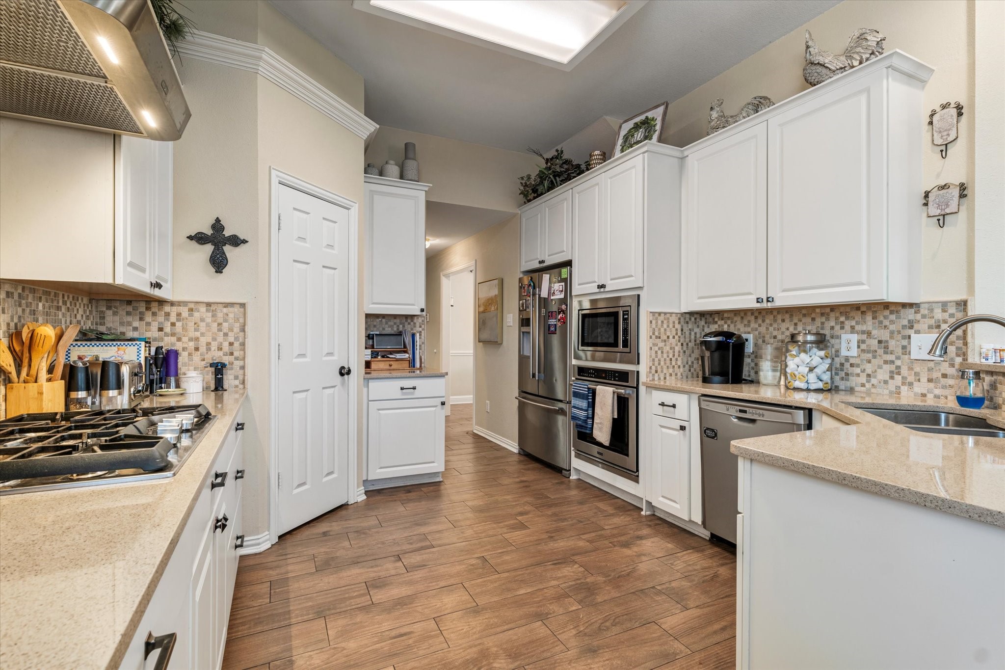 5004 Lake Crest Drive