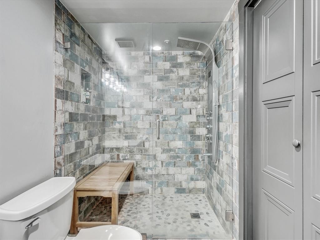 2502 Live Oak Street 129