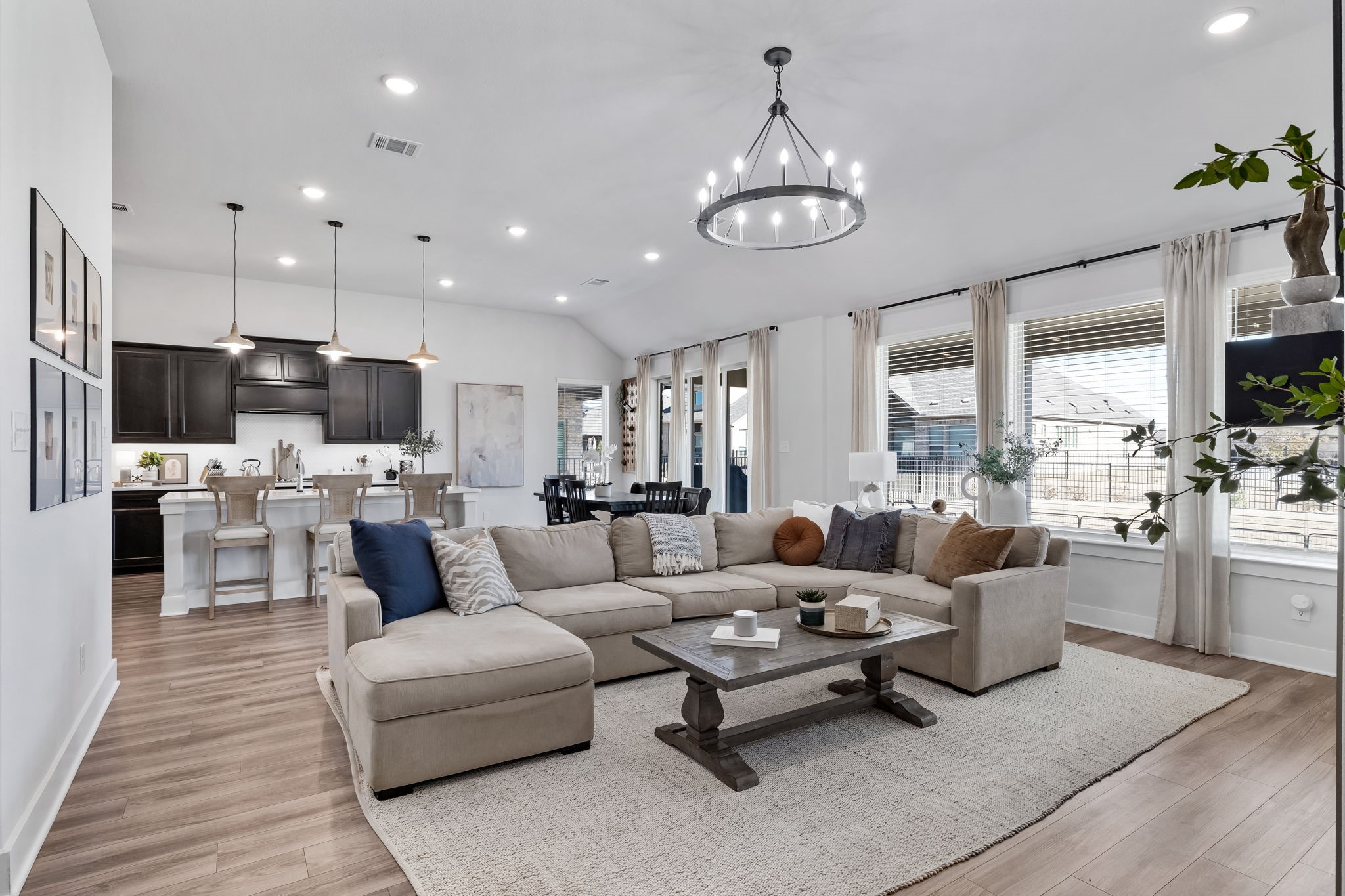 4006 Yellow Jasmine Lane