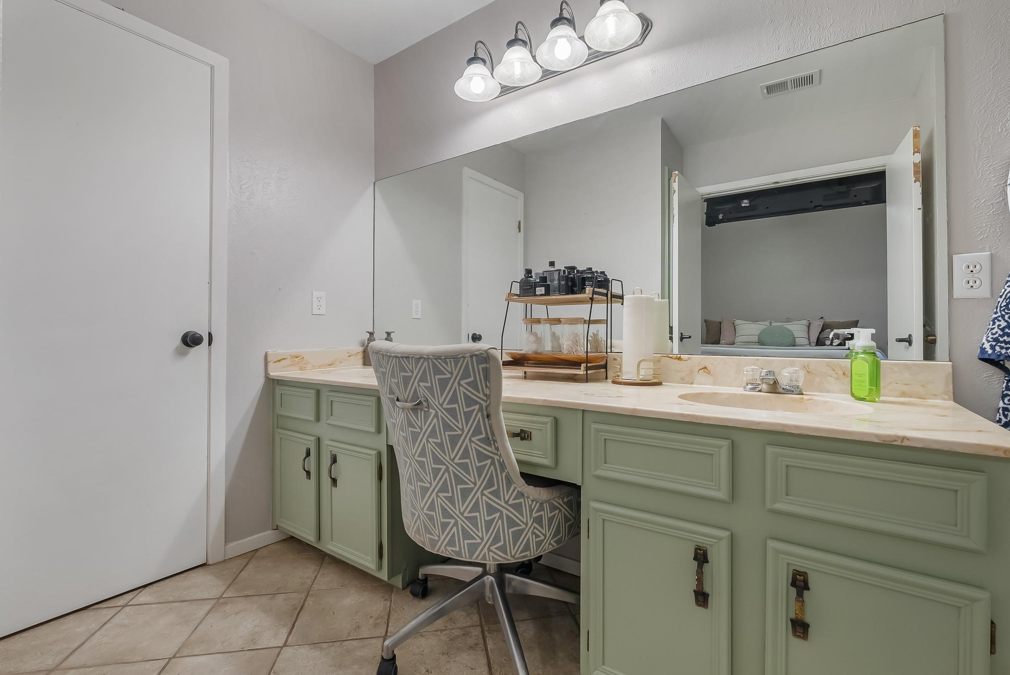 1743 Crooked Branch Circle