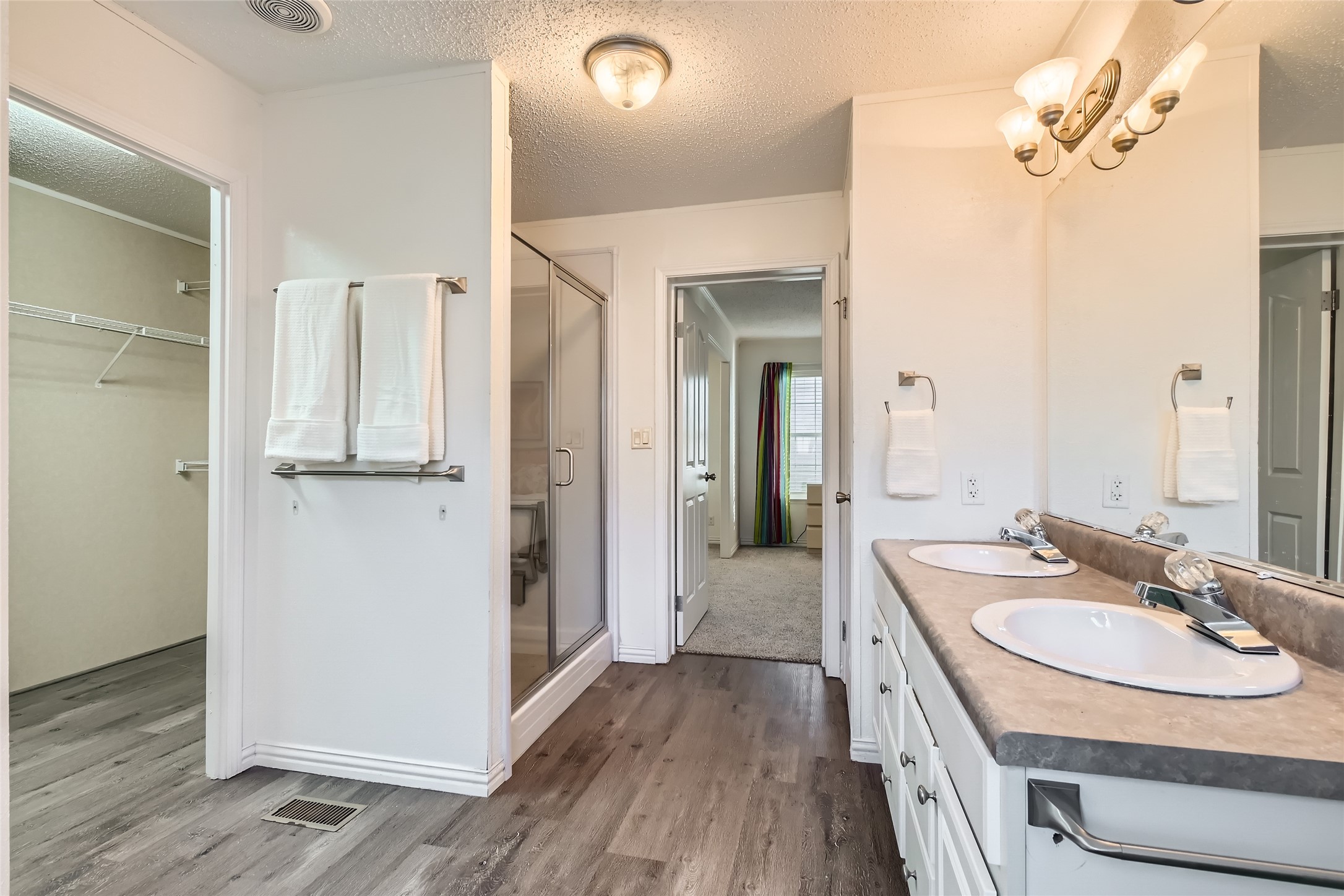 11061 Peninsula Lane