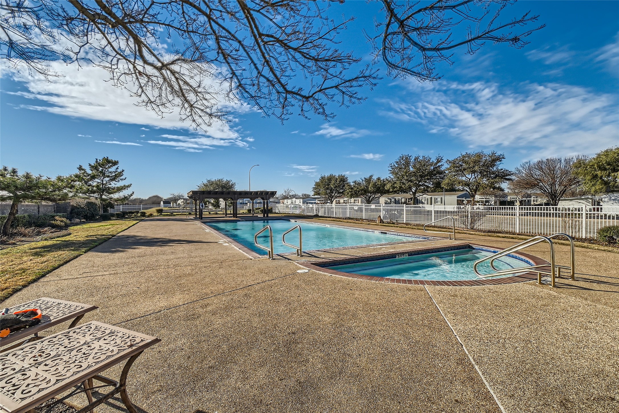 11061 Peninsula Lane