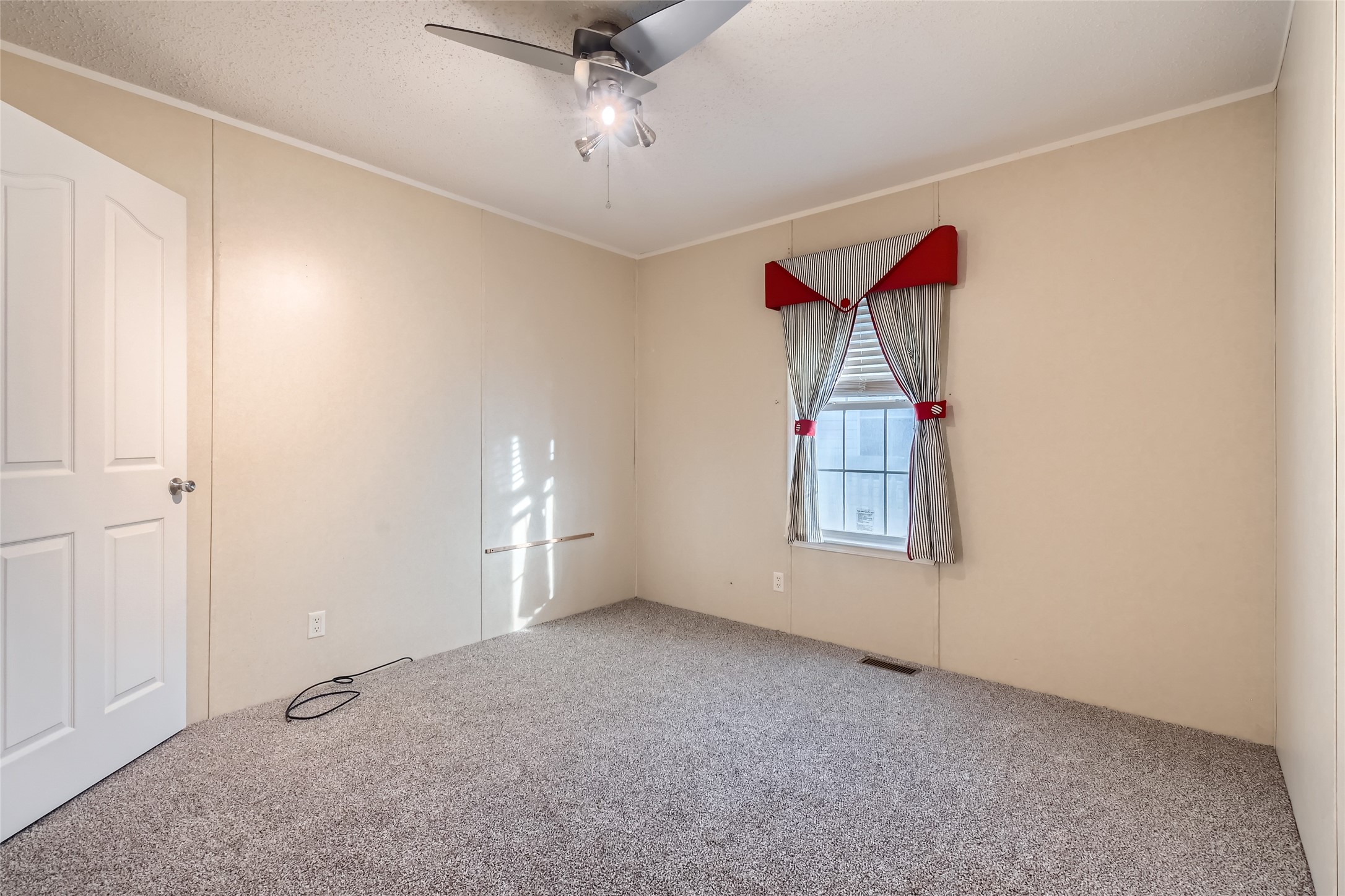 11061 Peninsula Lane