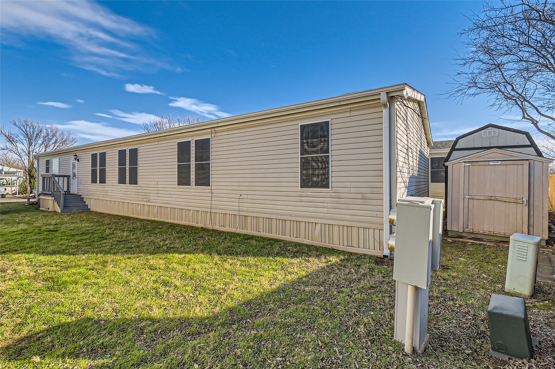 11061 Peninsula Lane