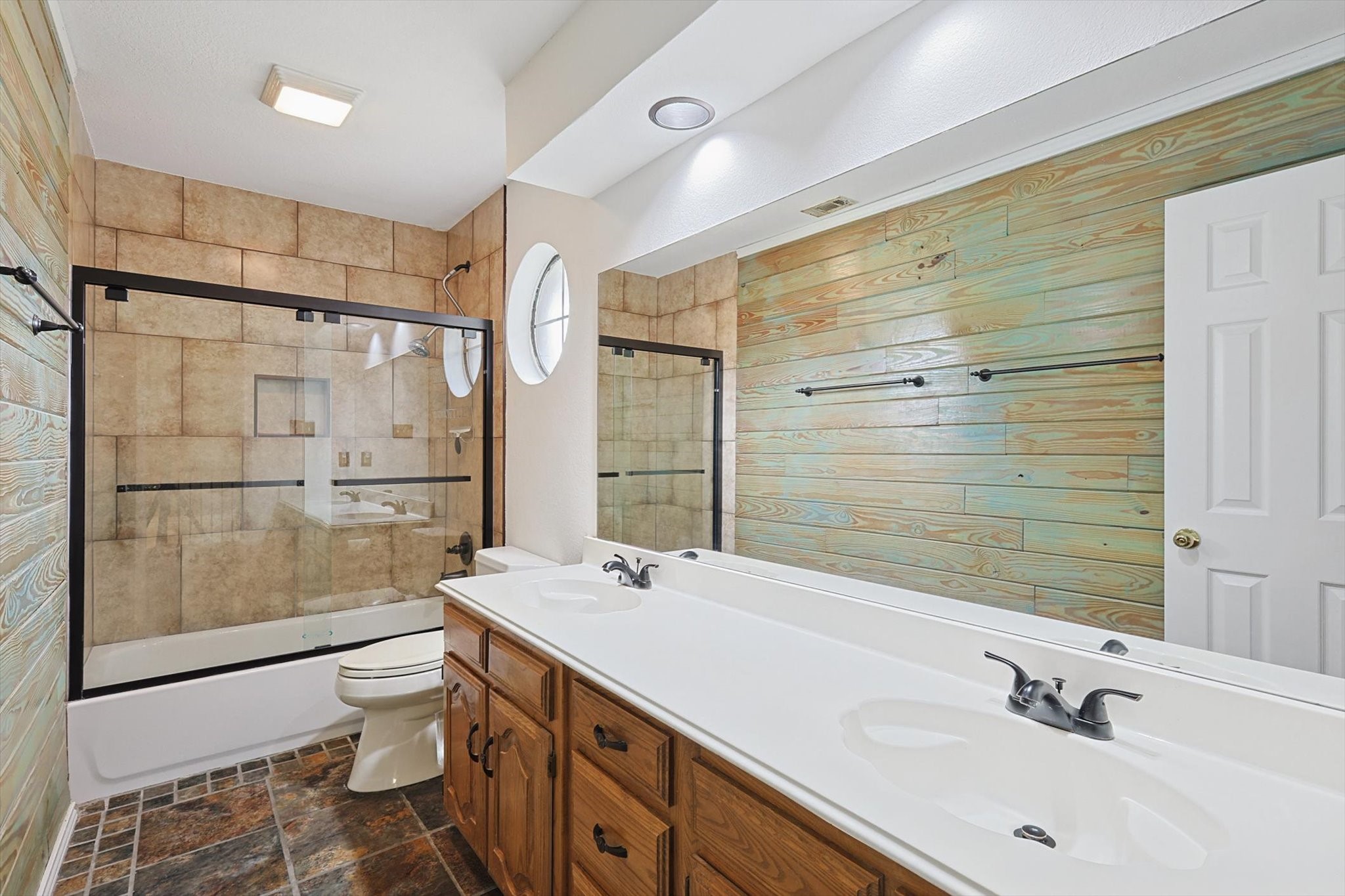 3112 Hazlewood Court