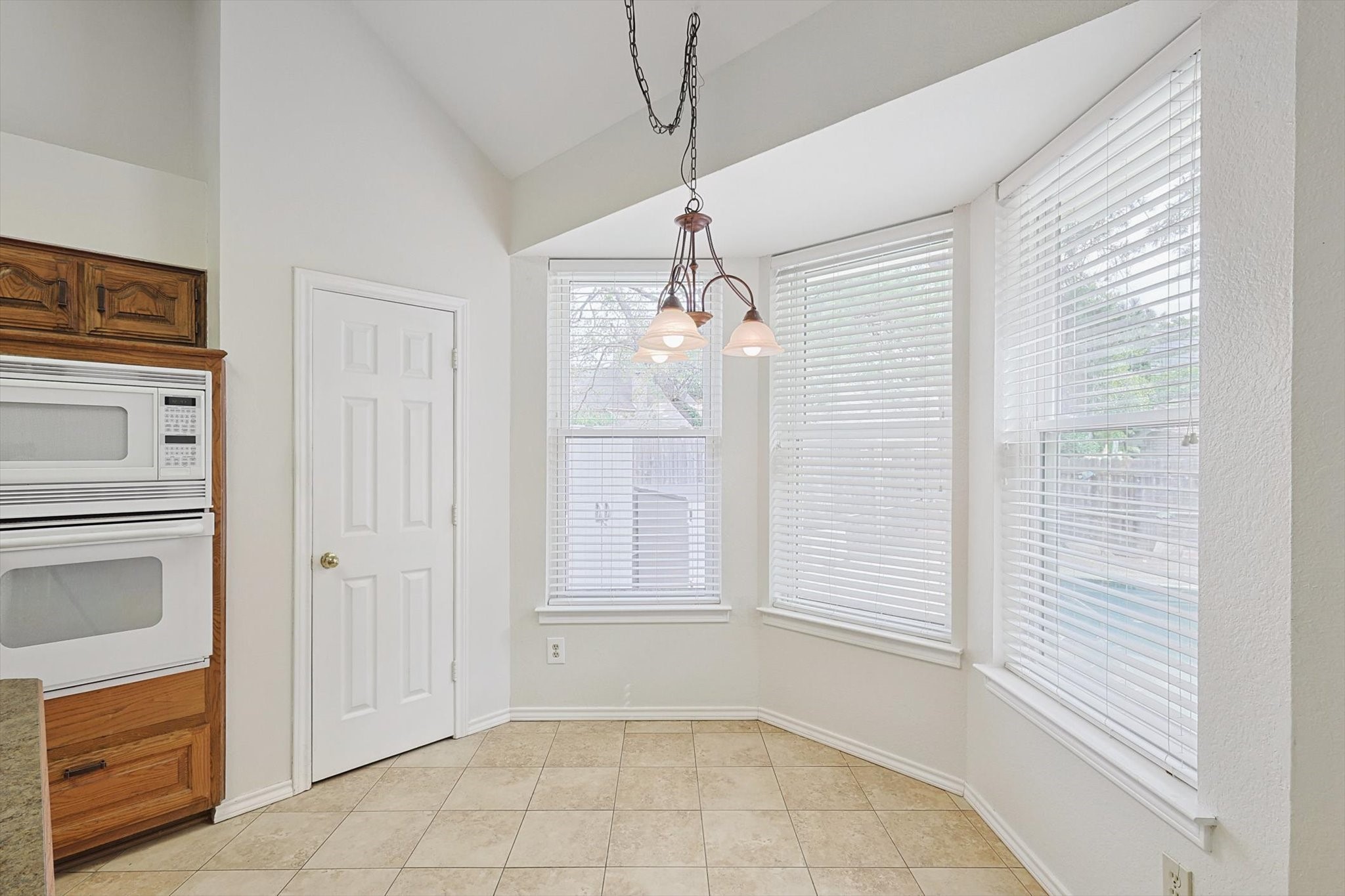 3112 Hazlewood Court