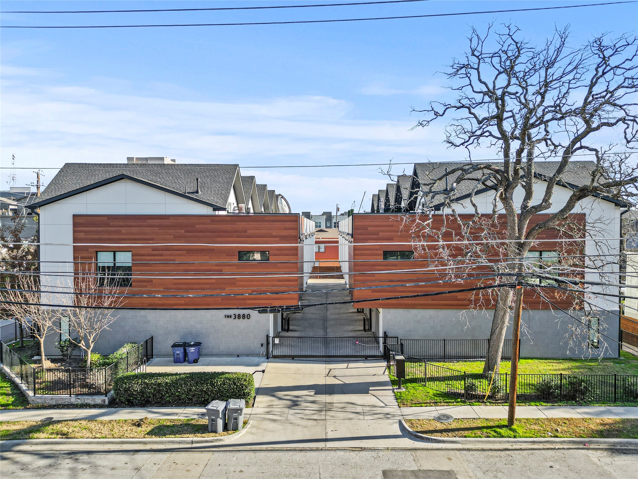 3880 Munger Avenue 9