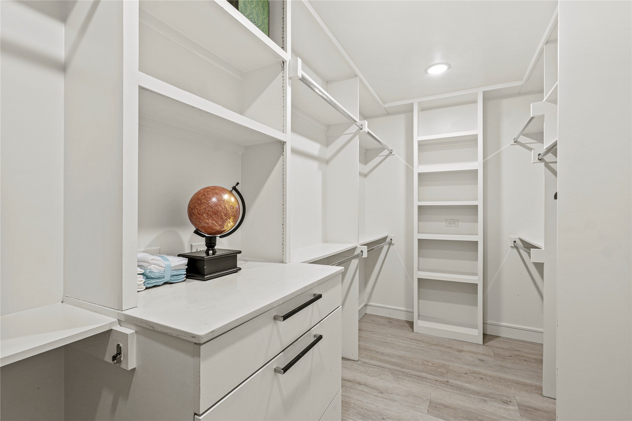 3880 Munger Avenue 9