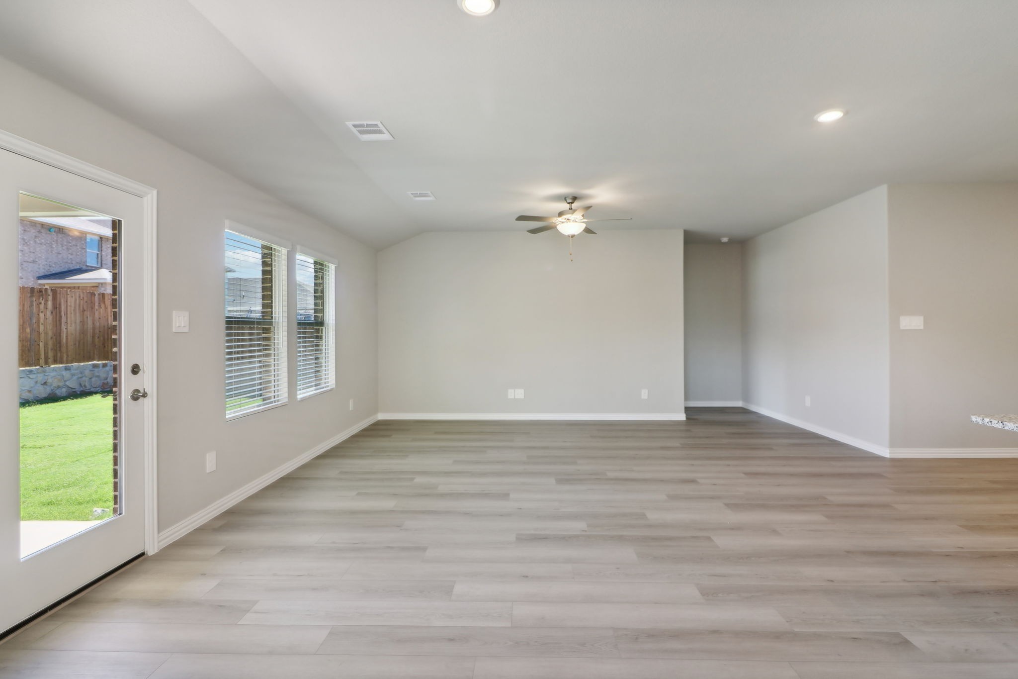 2724 Lopice Lane