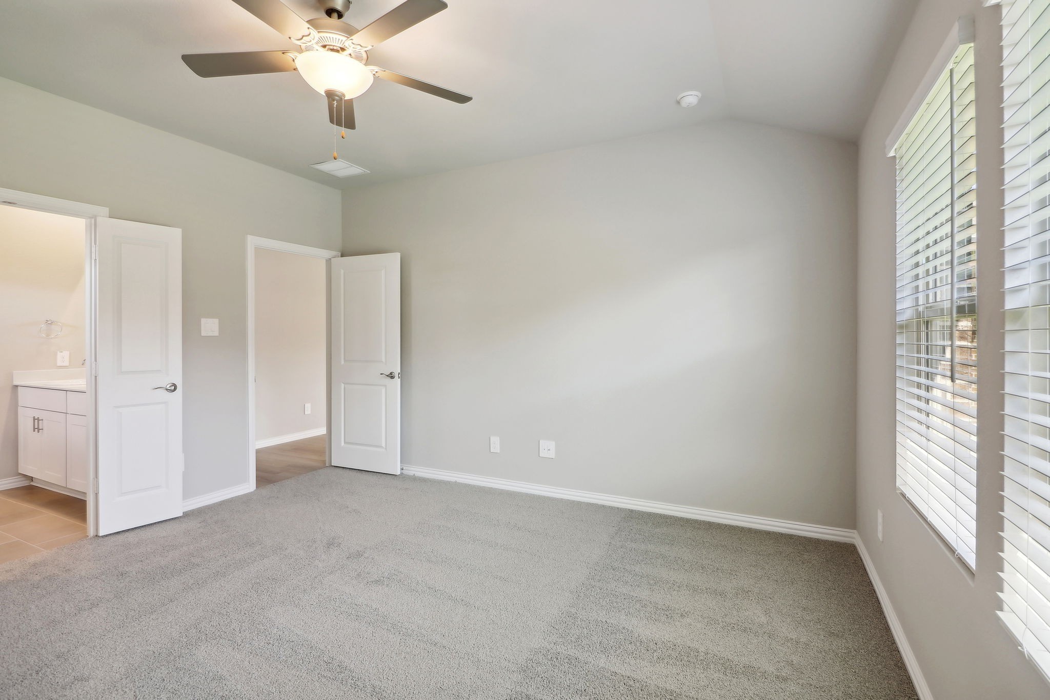 2724 Lopice Lane