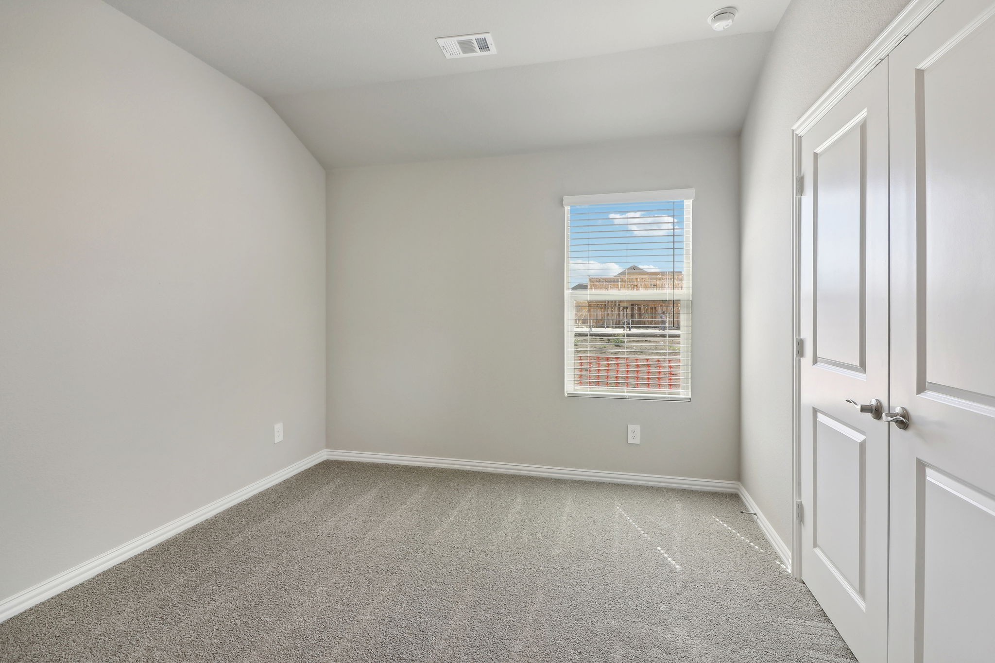 2724 Lopice Lane