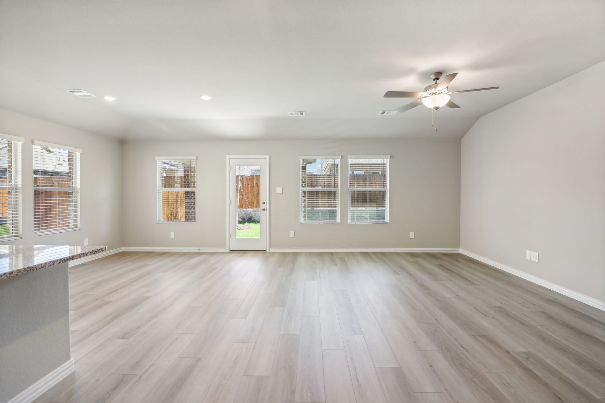 2724 Lopice Lane