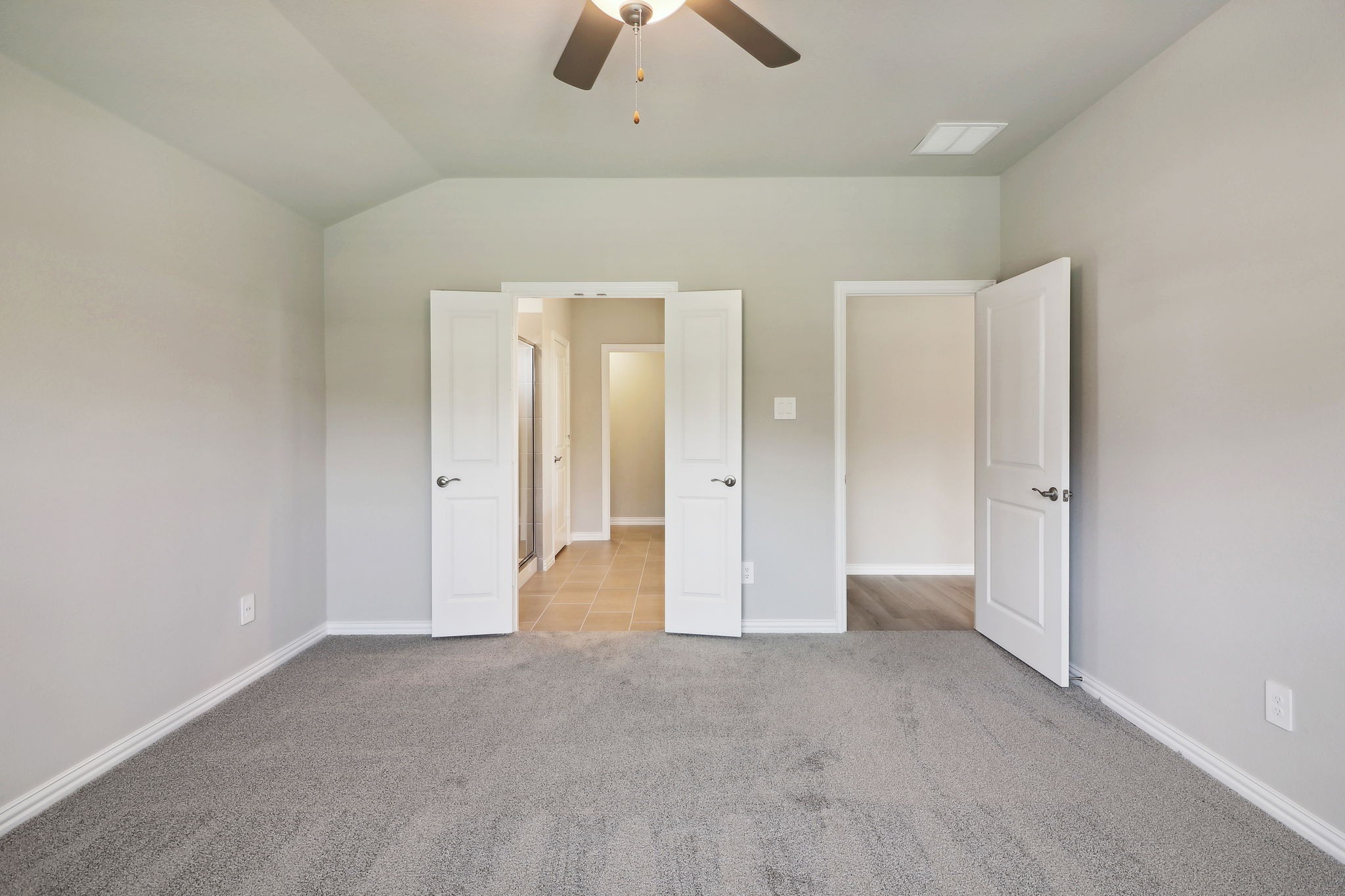 2724 Lopice Lane
