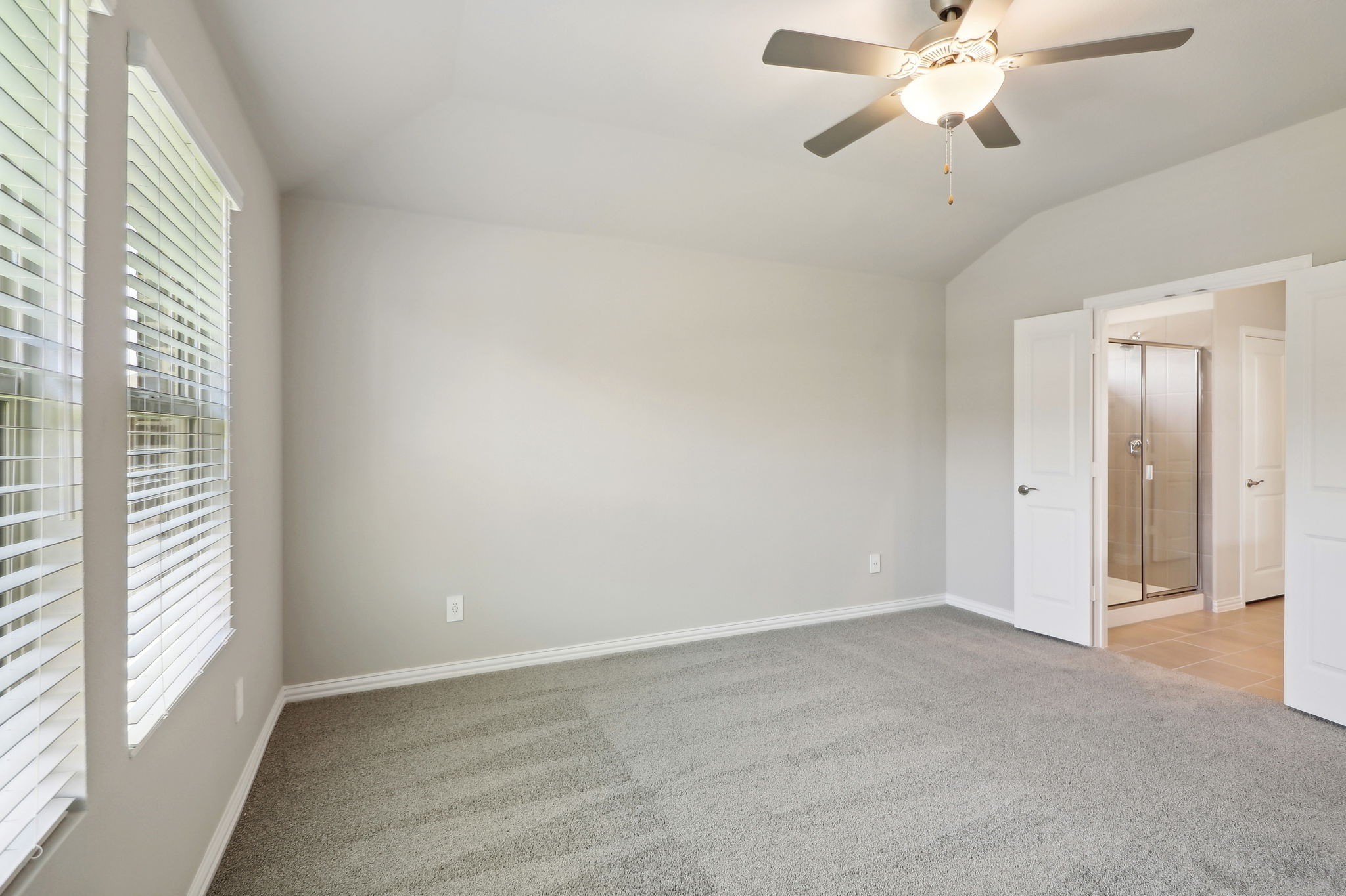 2724 Lopice Lane