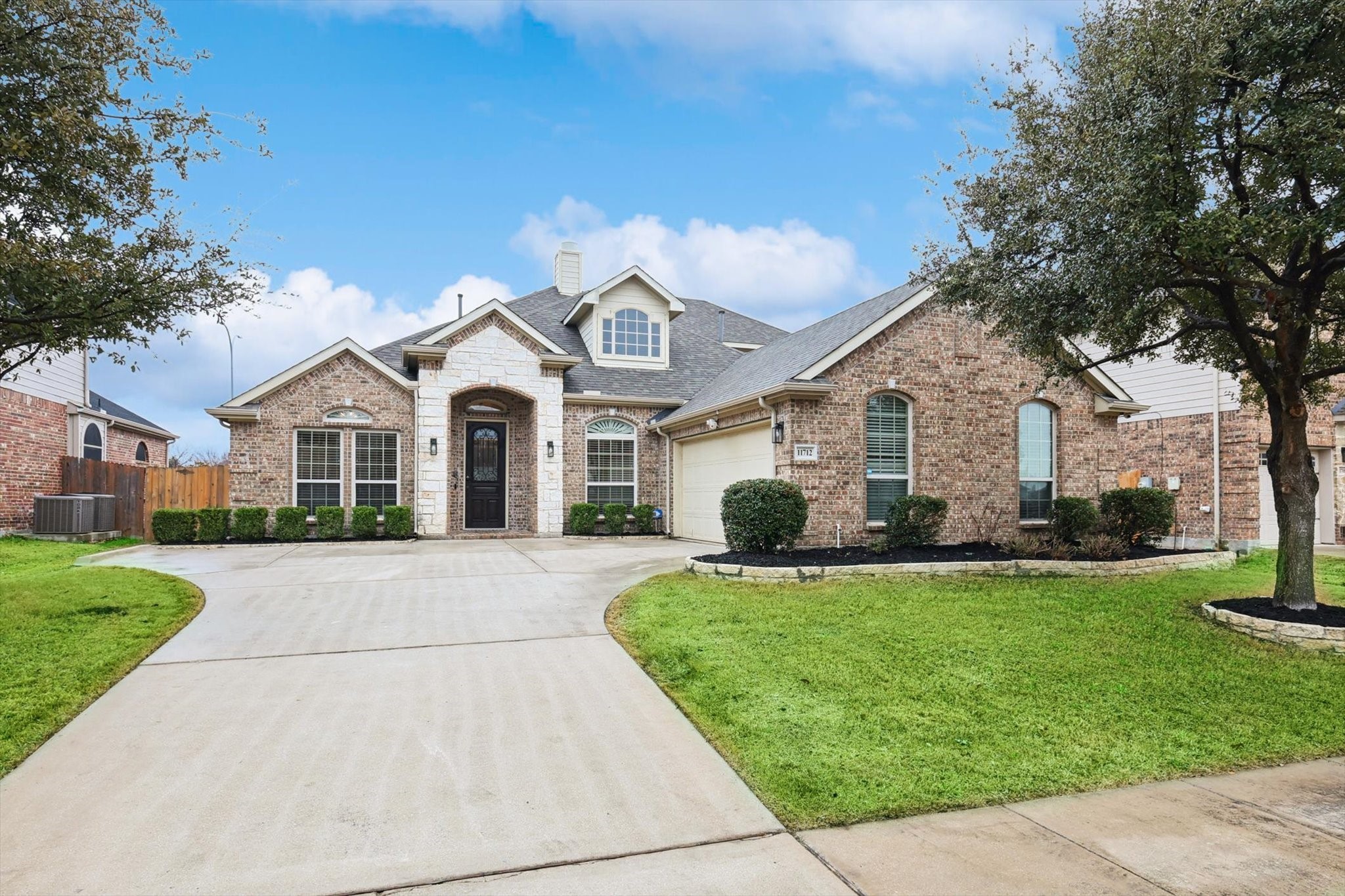 11712 Wolfcreek Lane