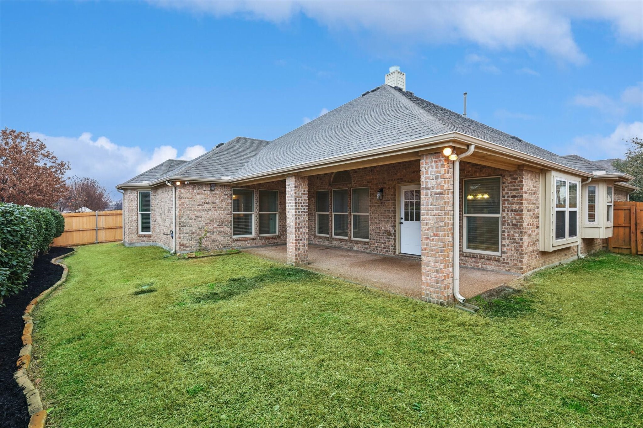 11712 Wolfcreek Lane