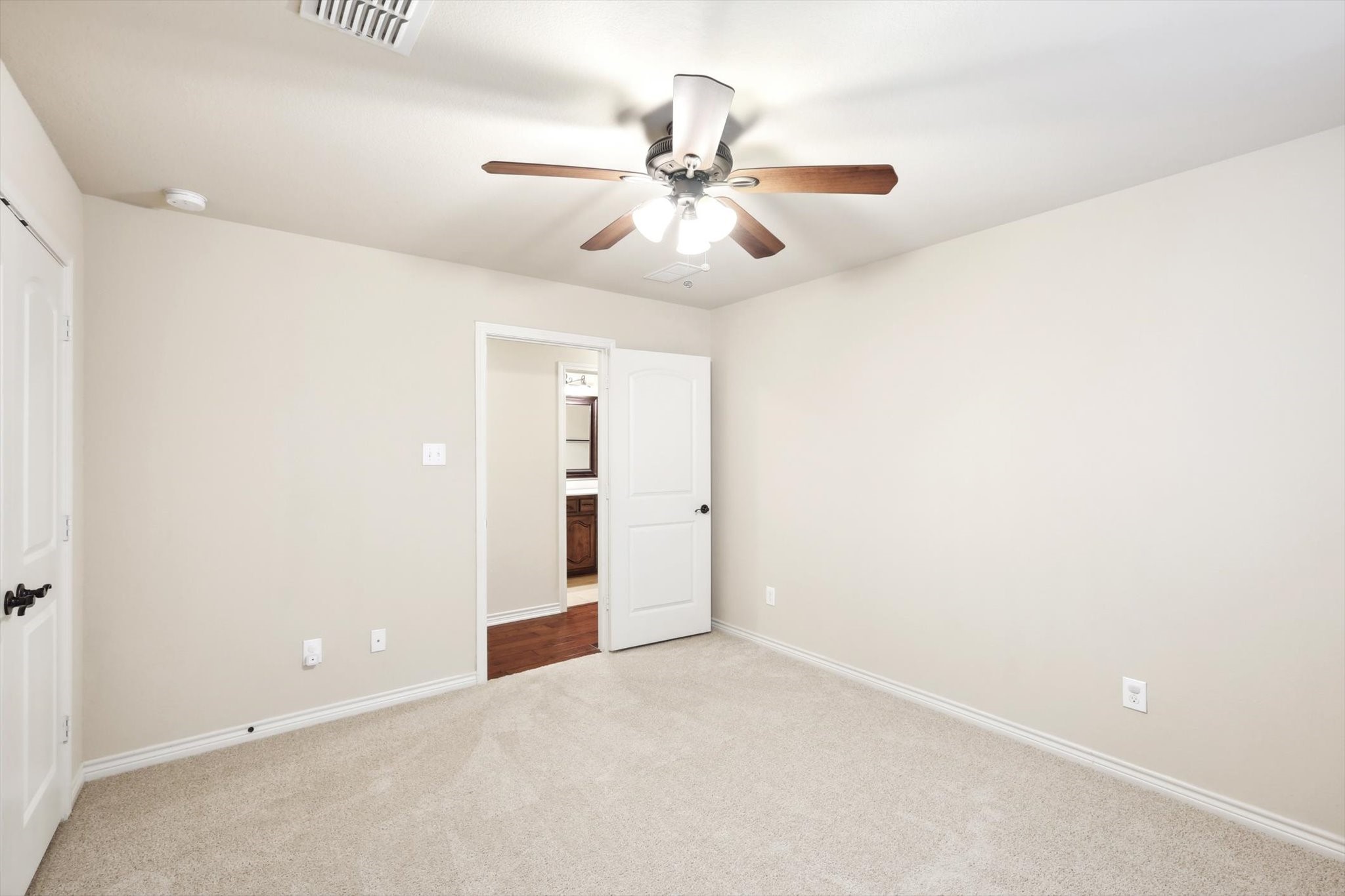 11712 Wolfcreek Lane