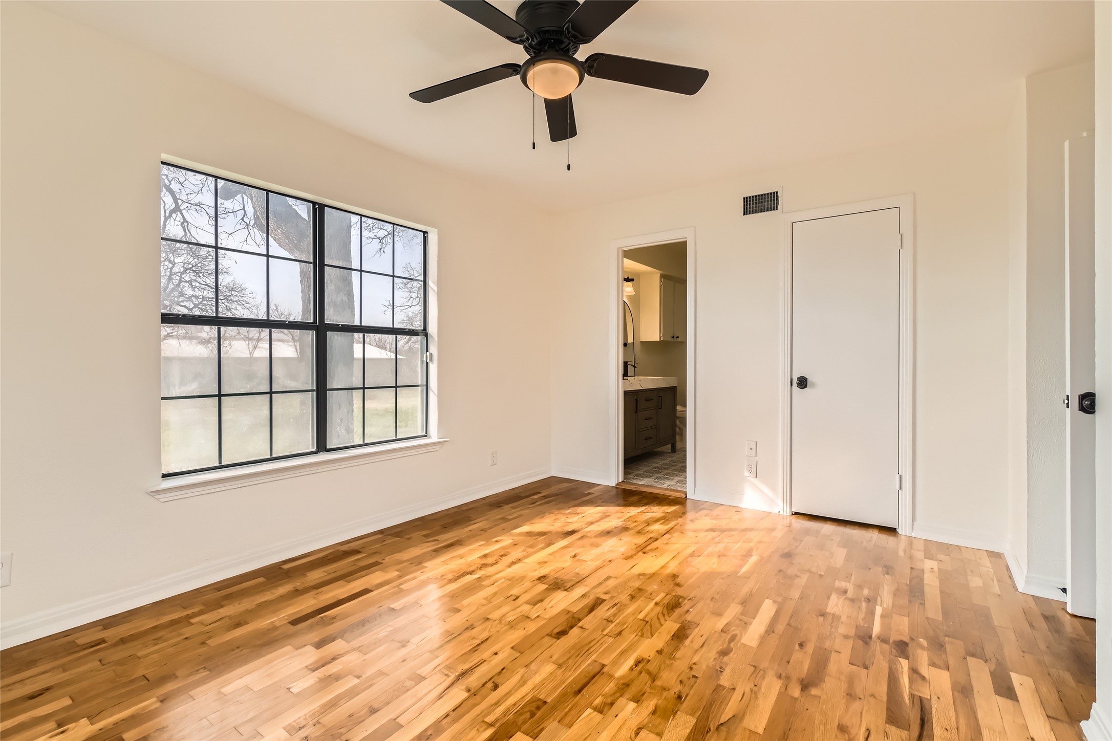 405 Mockingbird Lane