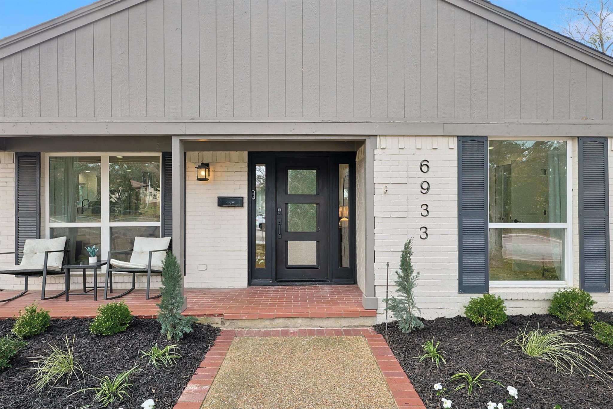 6933 Freemont Street