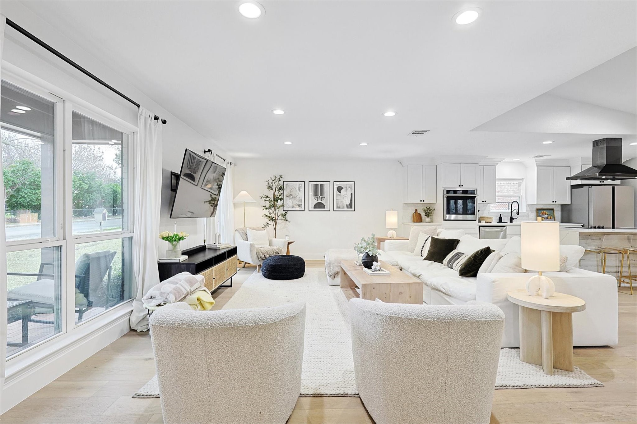 6933 Freemont Street